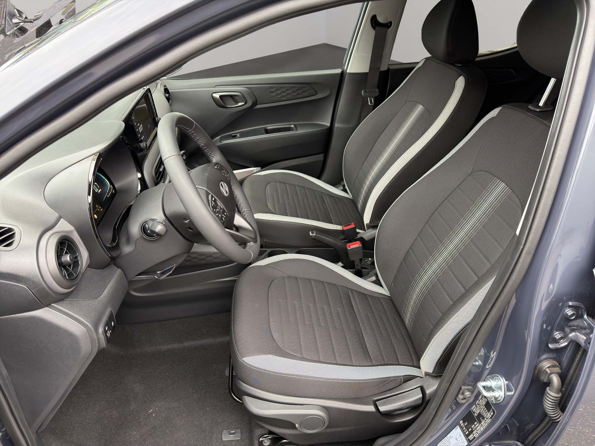 HYUNDAI i10 1.2 Amplia - Bild 6
