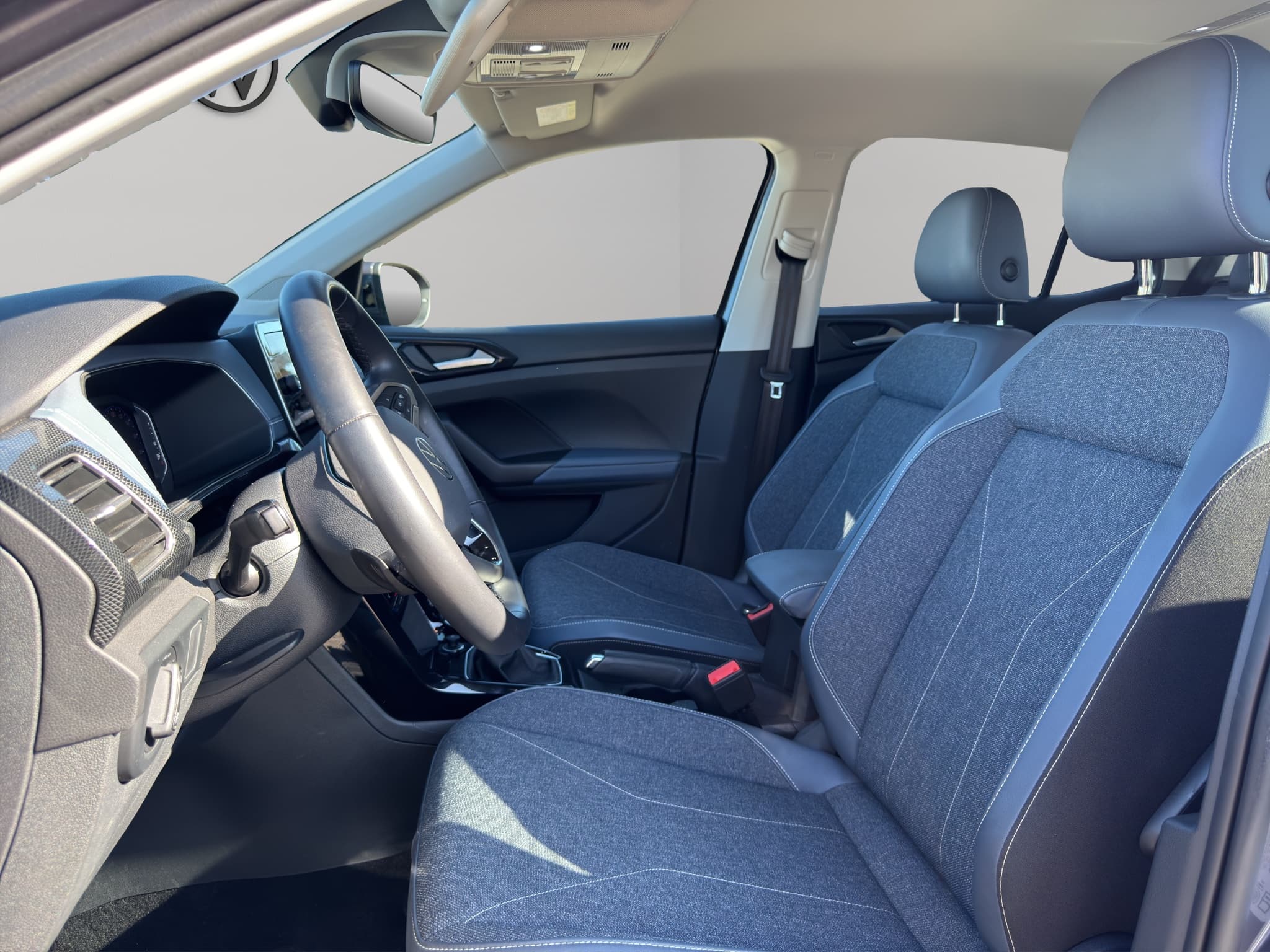 VW T-Cross 1.0 TSI EVO Style DSG - Bild 9