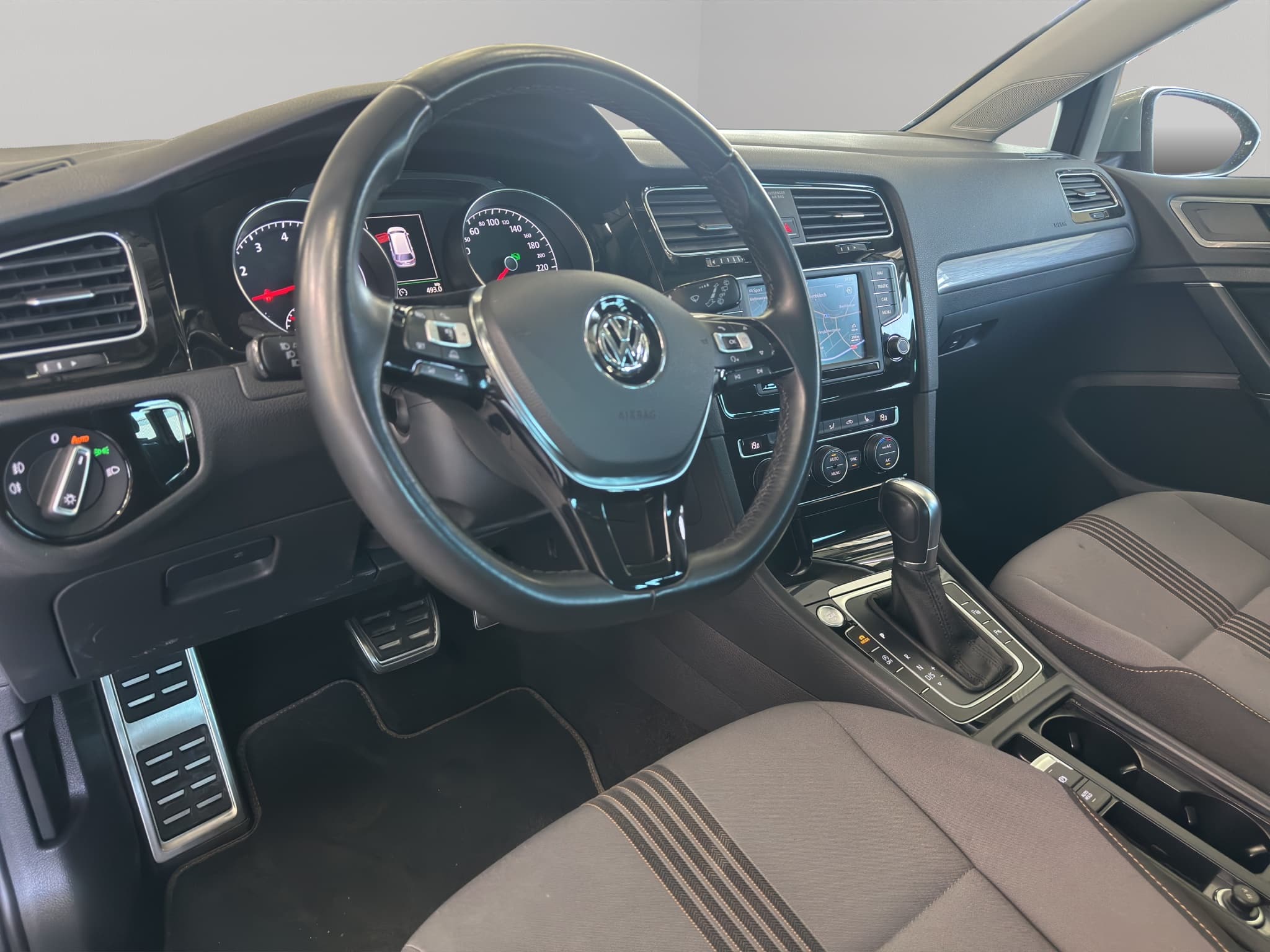 VW Golf Variant 1.4 TSI Allstar DSG - Bild 10