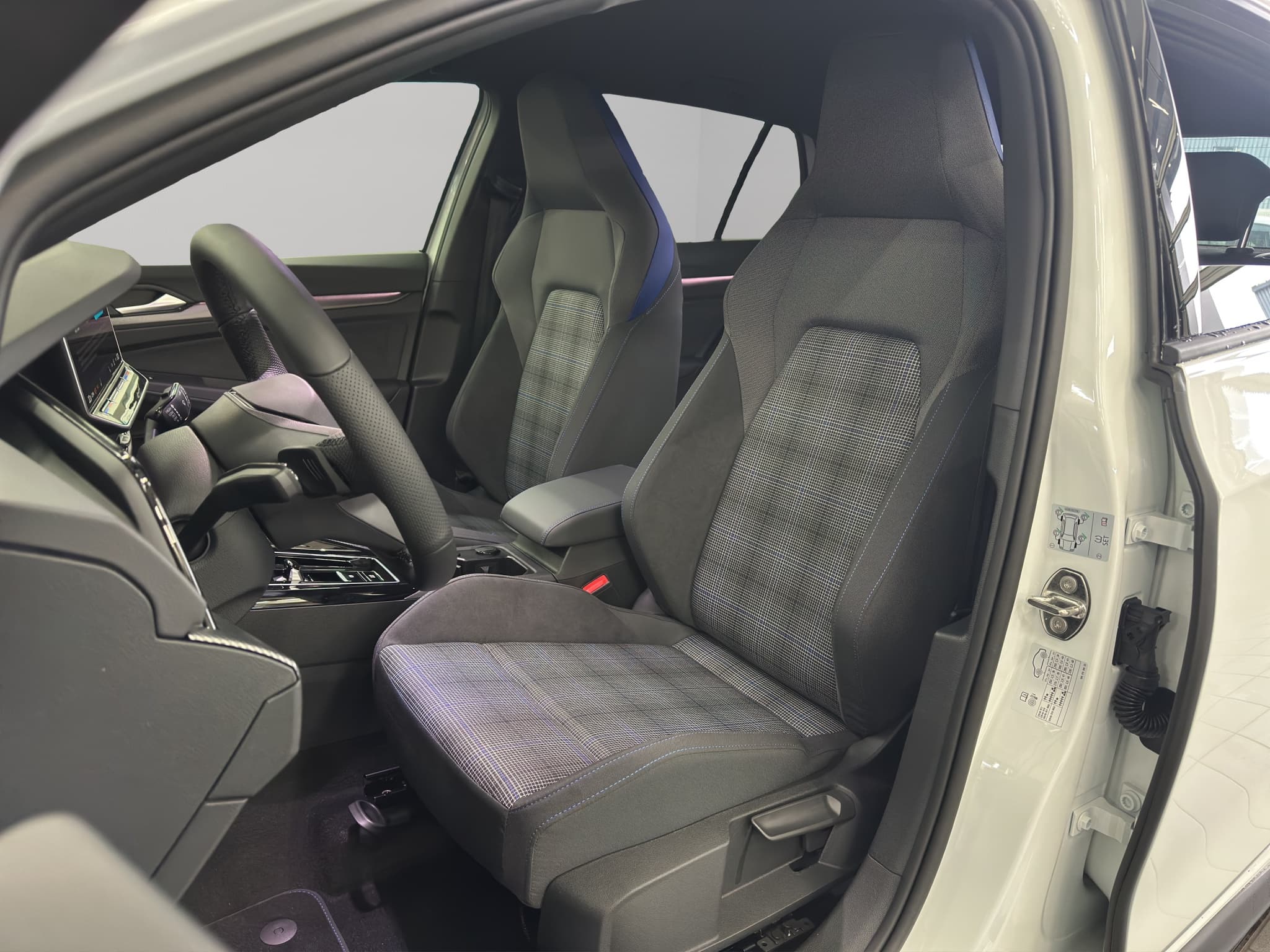 VW Golf 1.5 TSI PHEV GTE - Bild 9