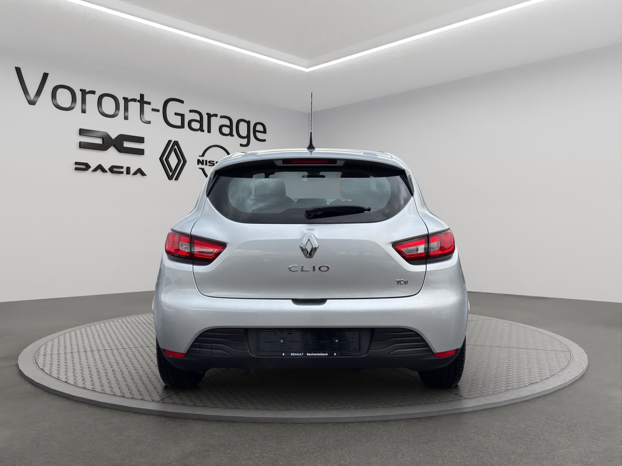 RENAULT Clio 0.9 12V Swiss Edition - Bild 6