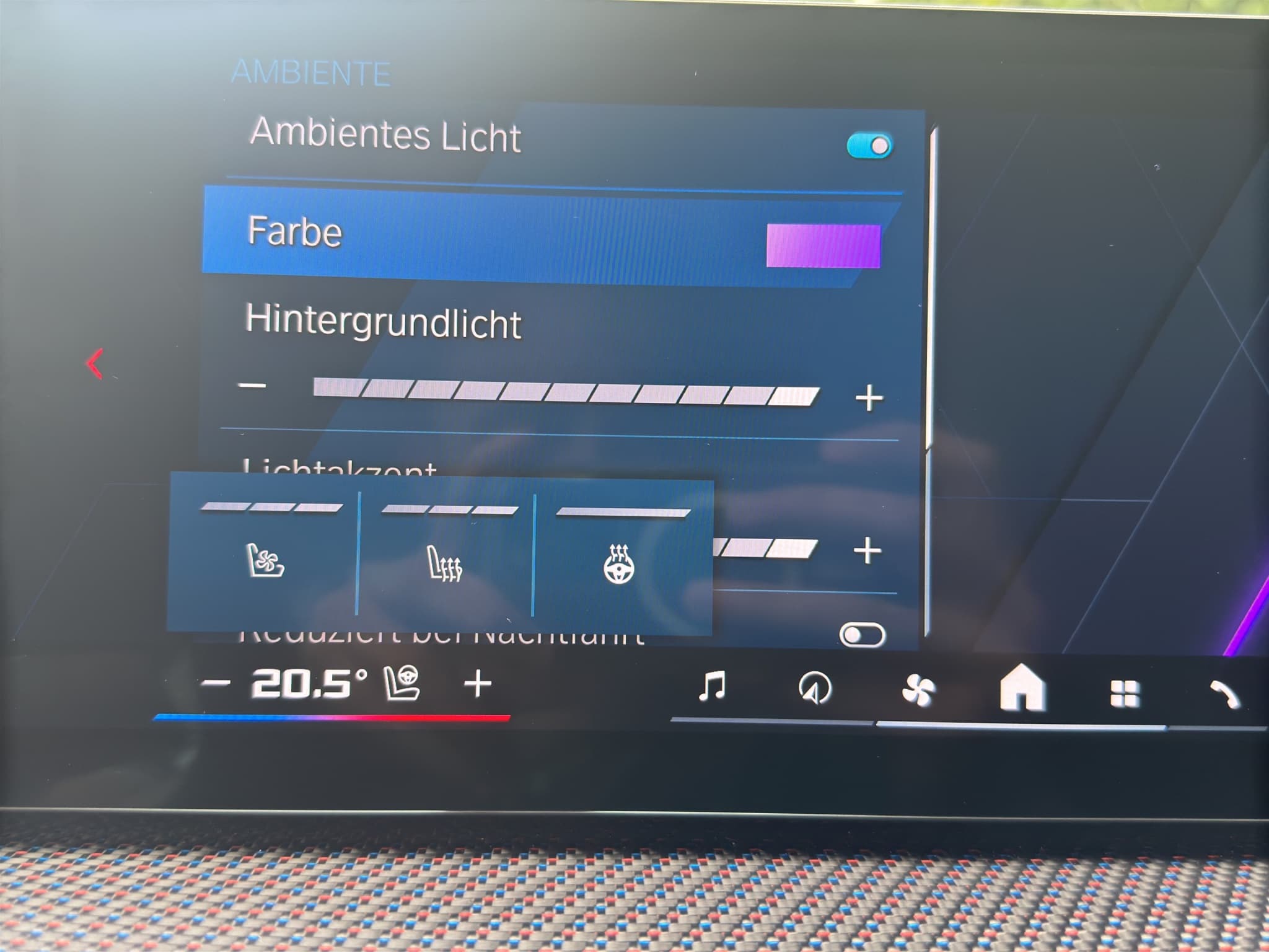 BMW XM xDrive PHEV Label (CH) INDIVIDUAL M Driver's Package - Bild 23