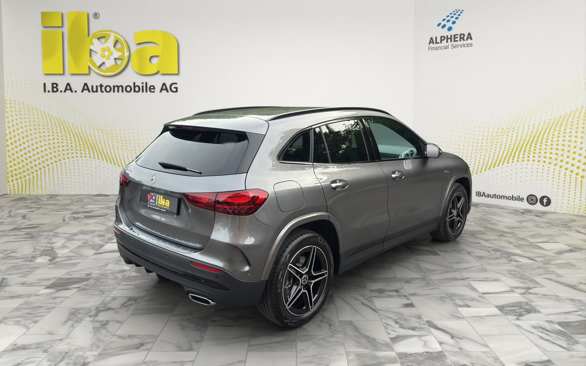 MERCEDES-BENZ GLA 250 e 8G-DCT AMG Line Night Paket FACELIFT - Bild 5