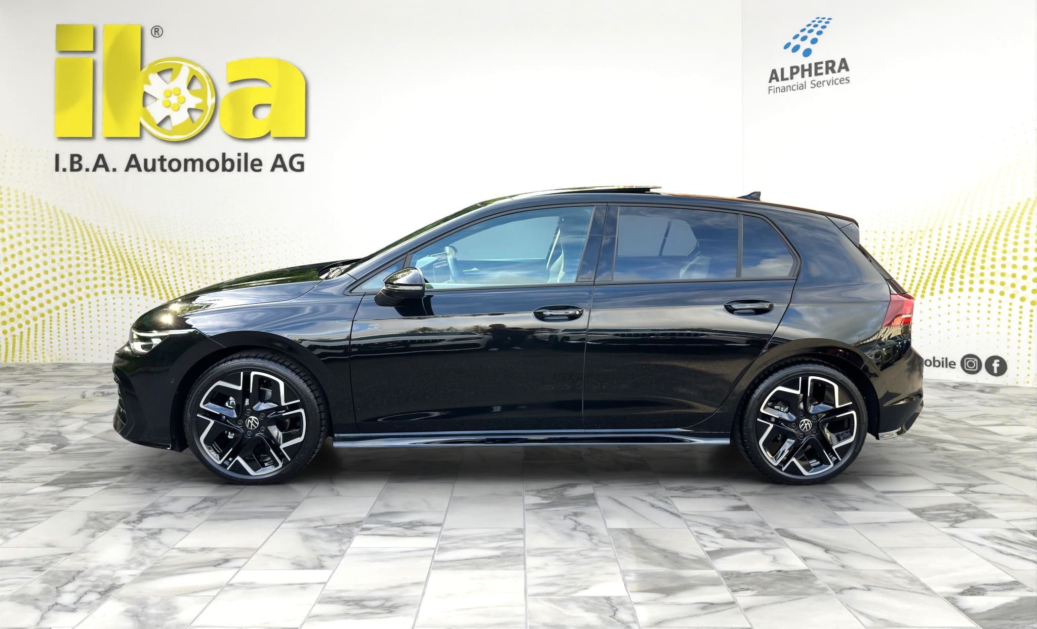 VW Golf 2.0 TDI R-Line Aut. Panoramadach - Bild 2
