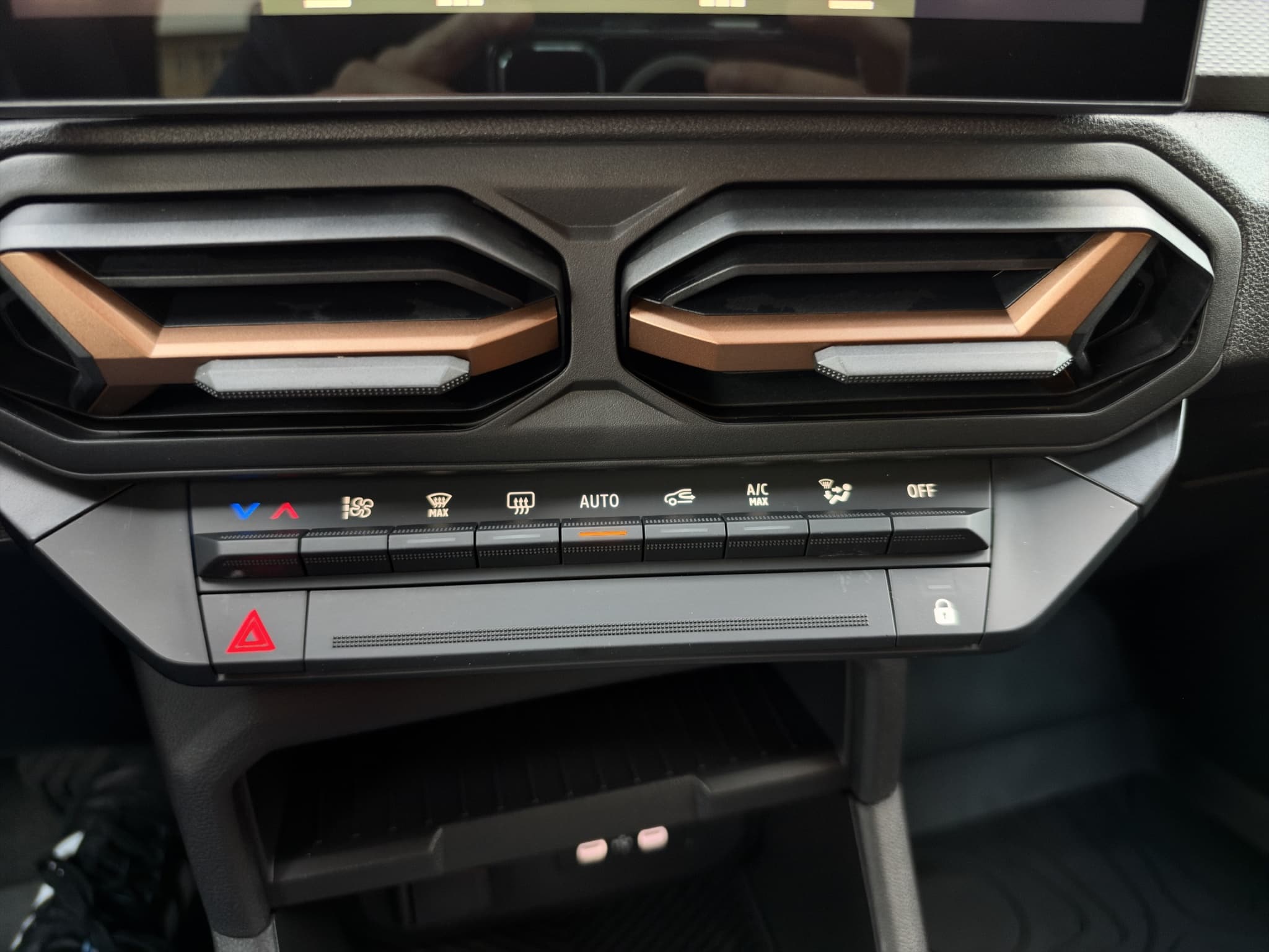DACIA Duster HEV 140 Extreme TECHNO PAKET Automat - Bild 20