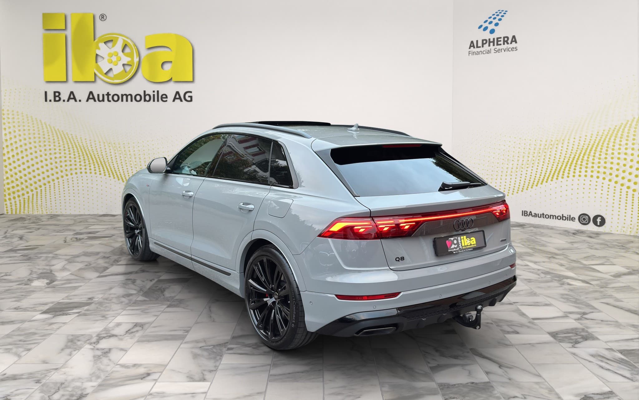 AUDI Q8 TFSI e quattro Competition 4x4 360 kW - Bild 3
