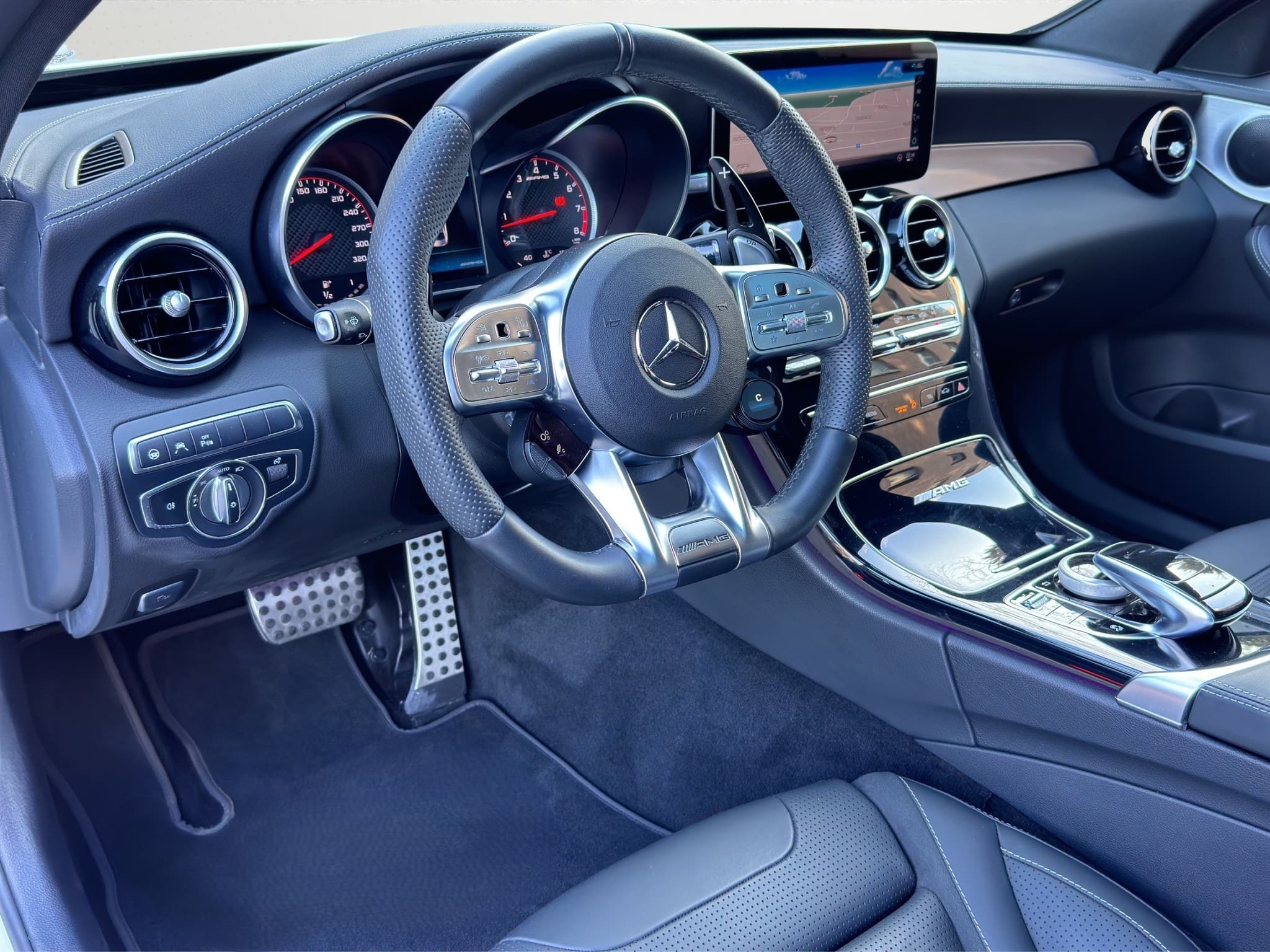 MERCEDES-BENZ C 63 S AMG Facelift - Bild 12
