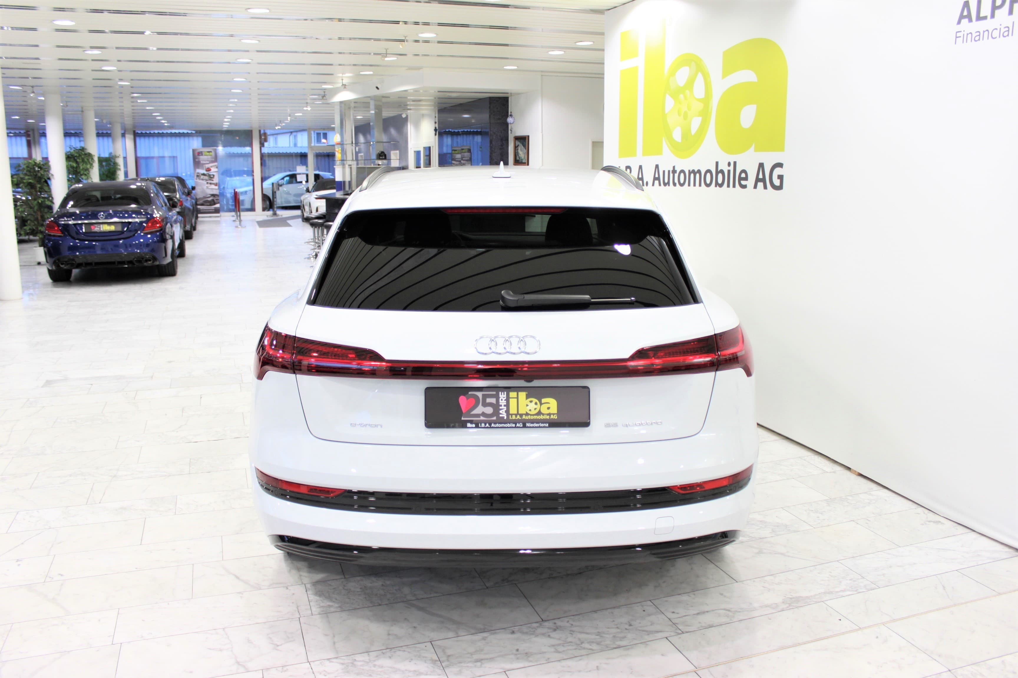 AUDI e-tron 55 S Line Black Edition quattro (CH) - Bild 4