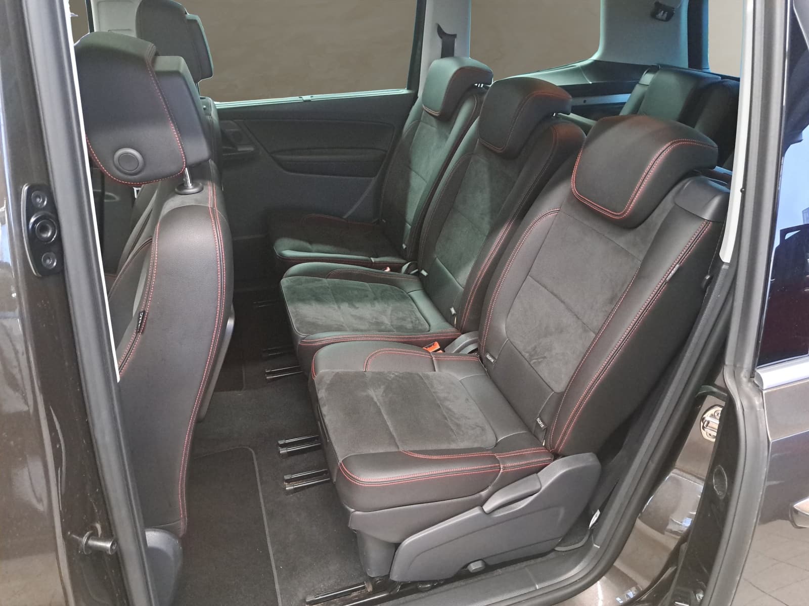 SEAT Alhambra 1.4 TSI FR Line DSG - Bild 16