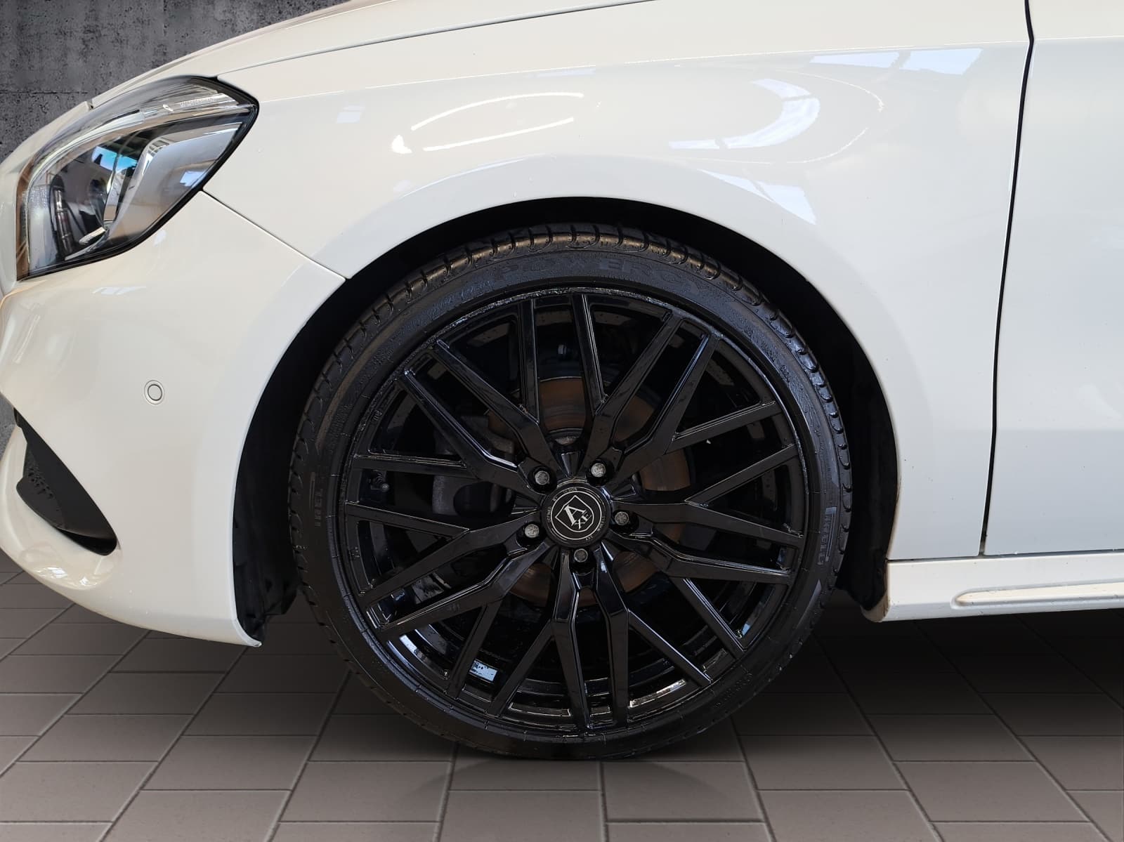 MERCEDES-BENZ A-CLASS W176 A 200 Style - Bild 9