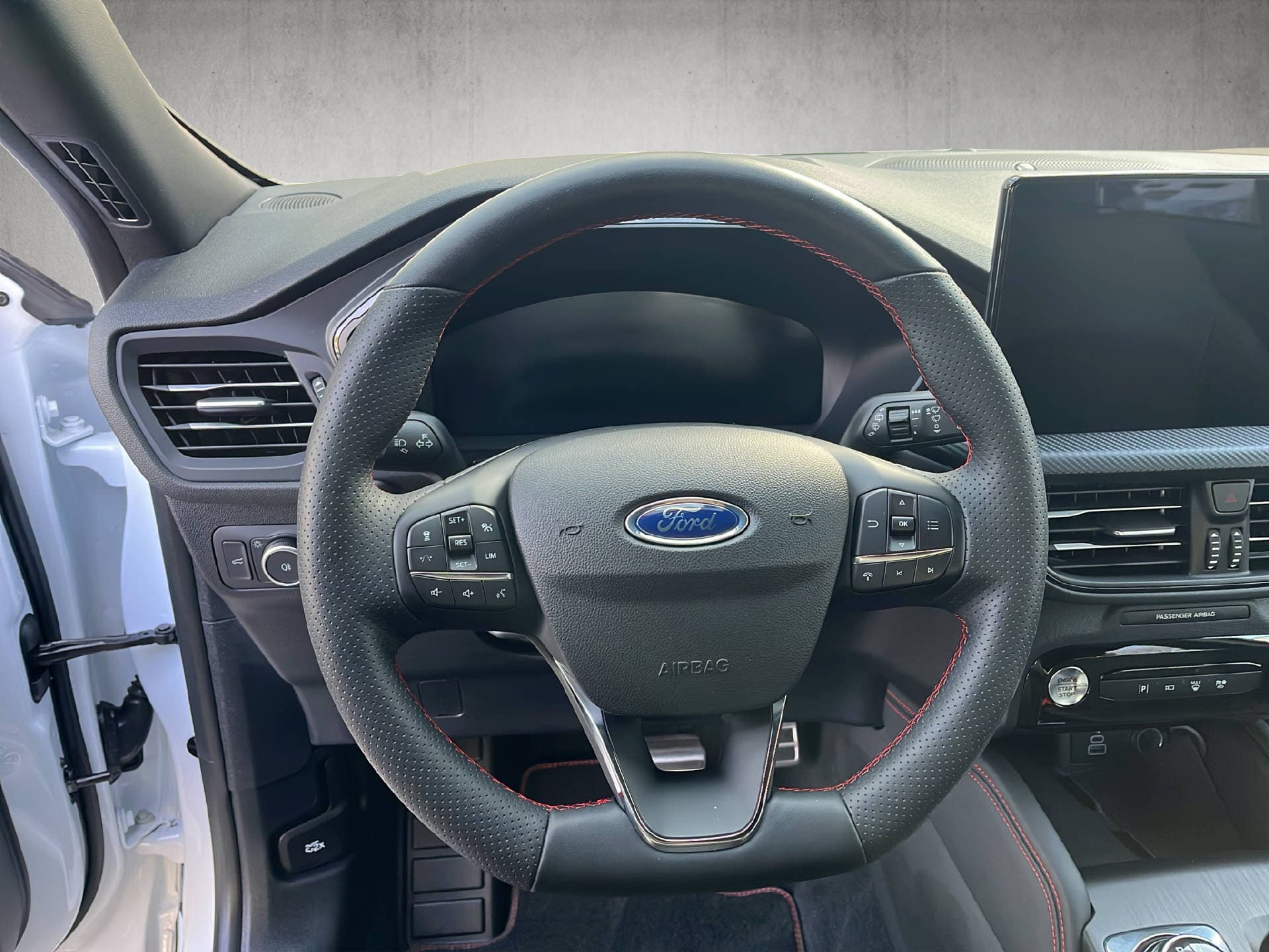 FORD Kuga 2.5 Hybrid ST-Line X - Bild 11
