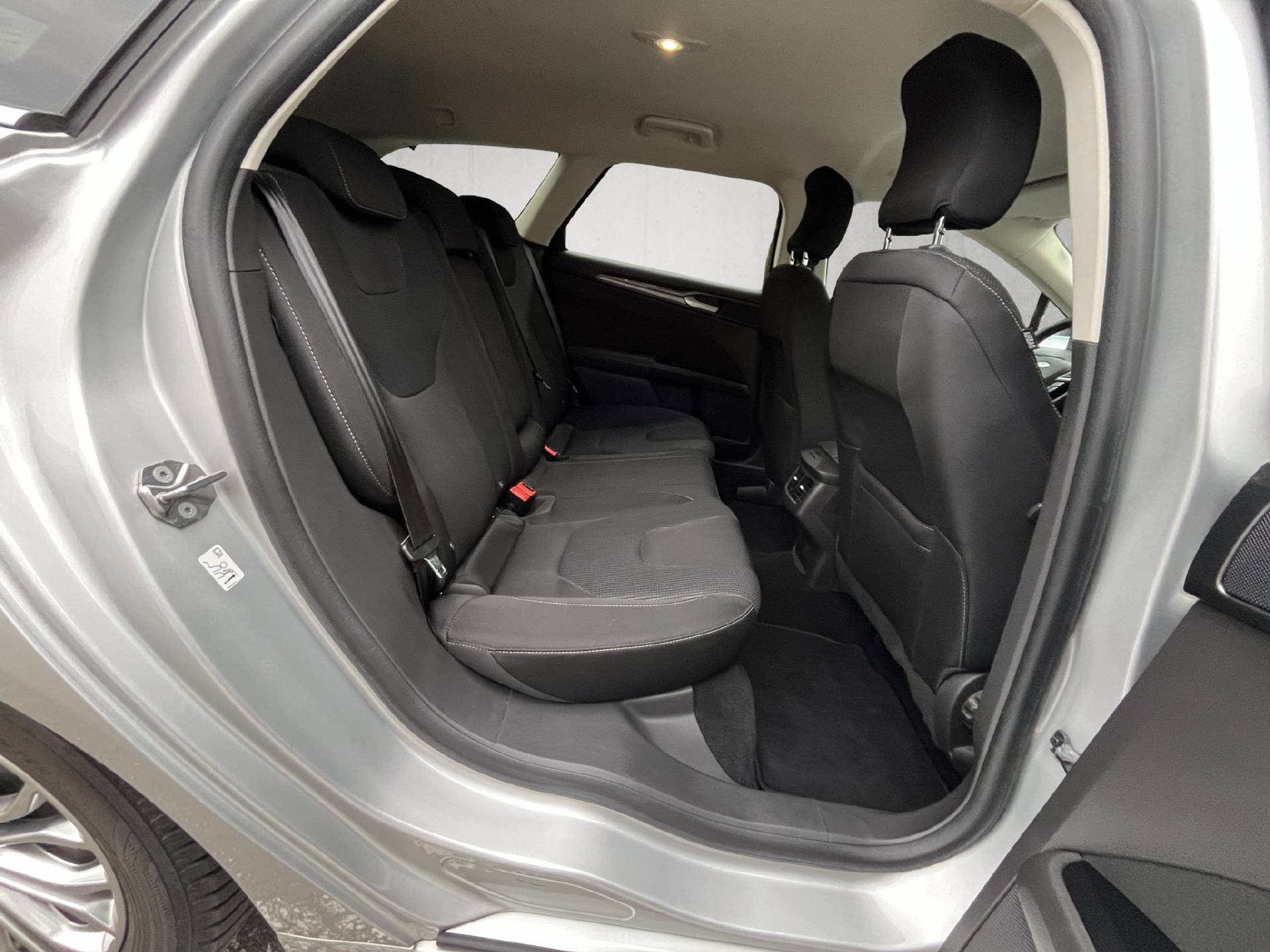 FORD Mondeo Station Wagon 2.0 HEV 187 Titanium - Bild 20