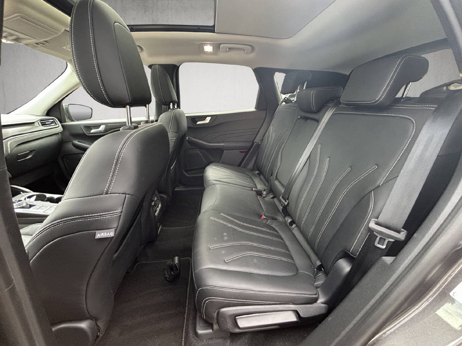 FORD Kuga 2.5 Plug-in Hybrid Vignale - Bild 21