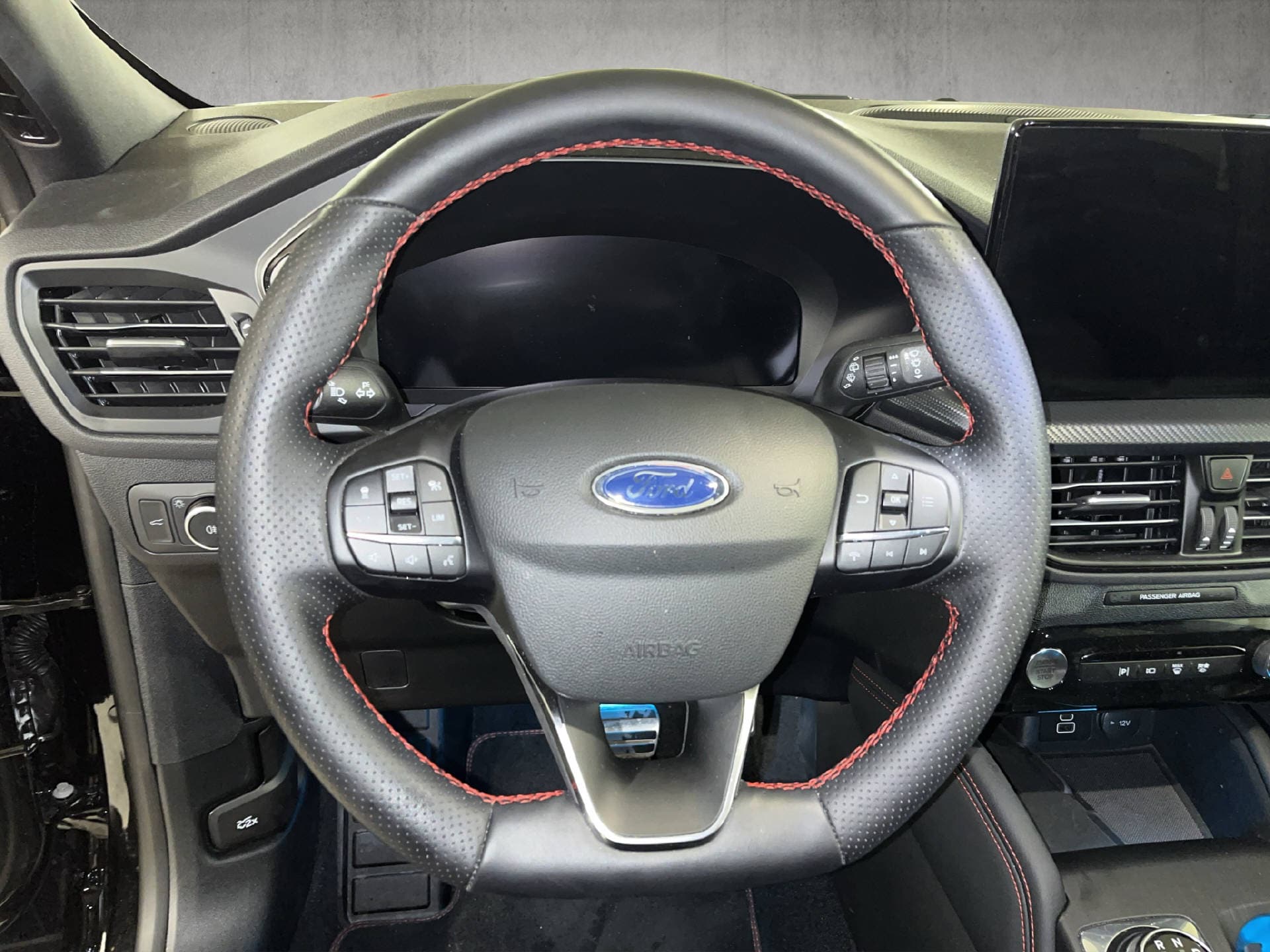 FORD Kuga 2.5 Hybrid ST-Line X - Bild 10