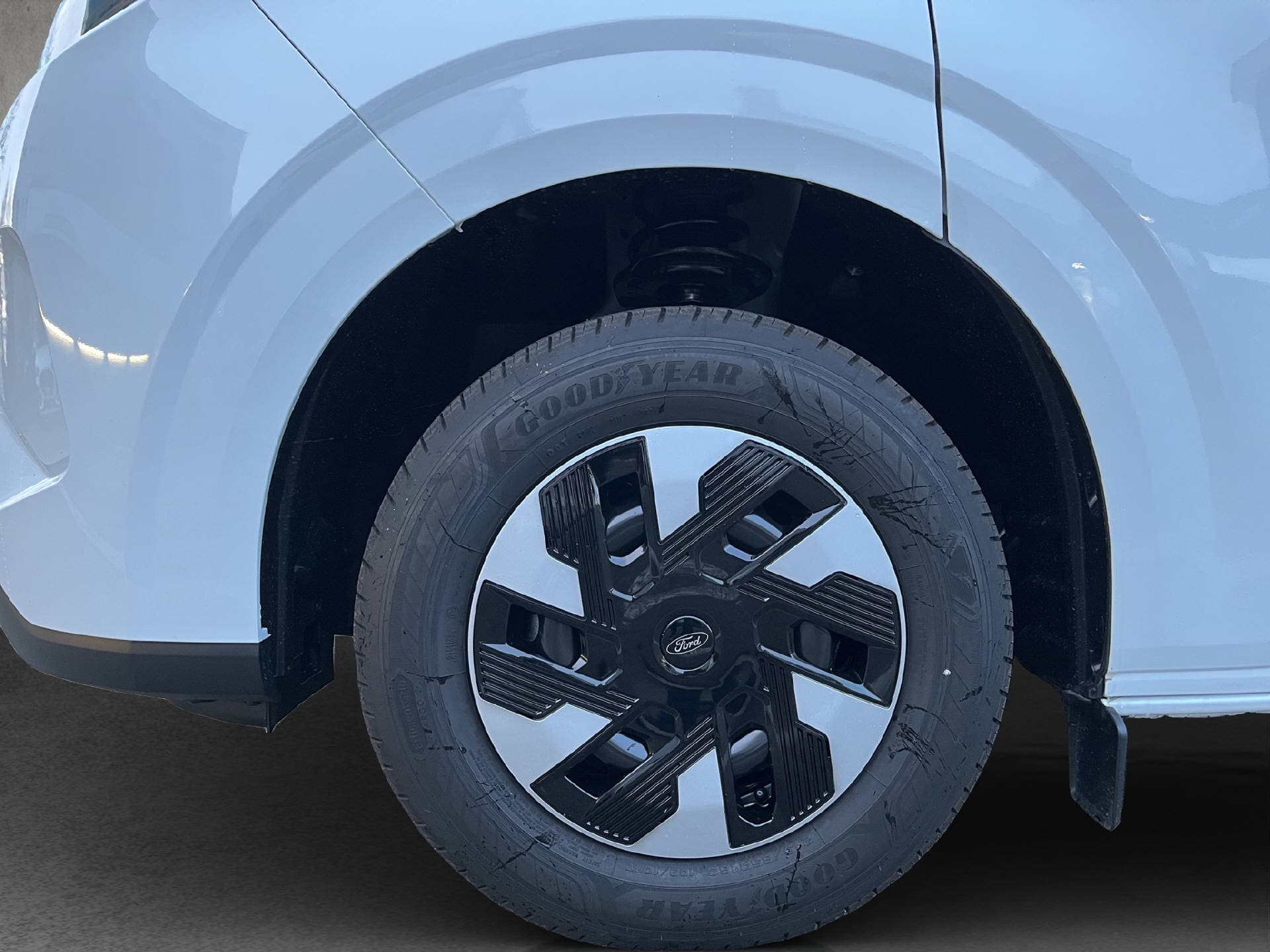 FORD E-Transit C Van 320 L1 Trend - Bild 12