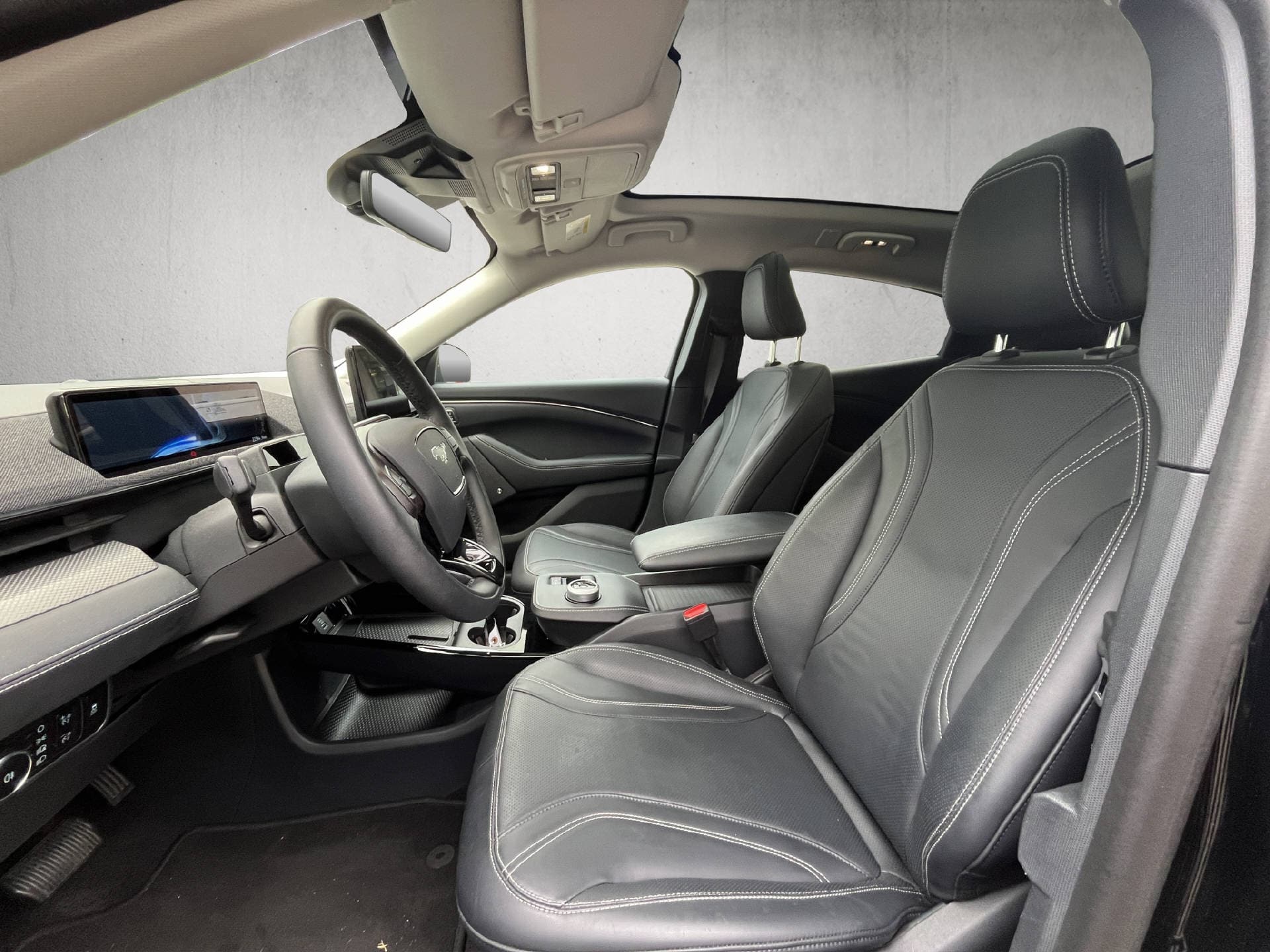FORD Mustang Mach-E Standard - Bild 9