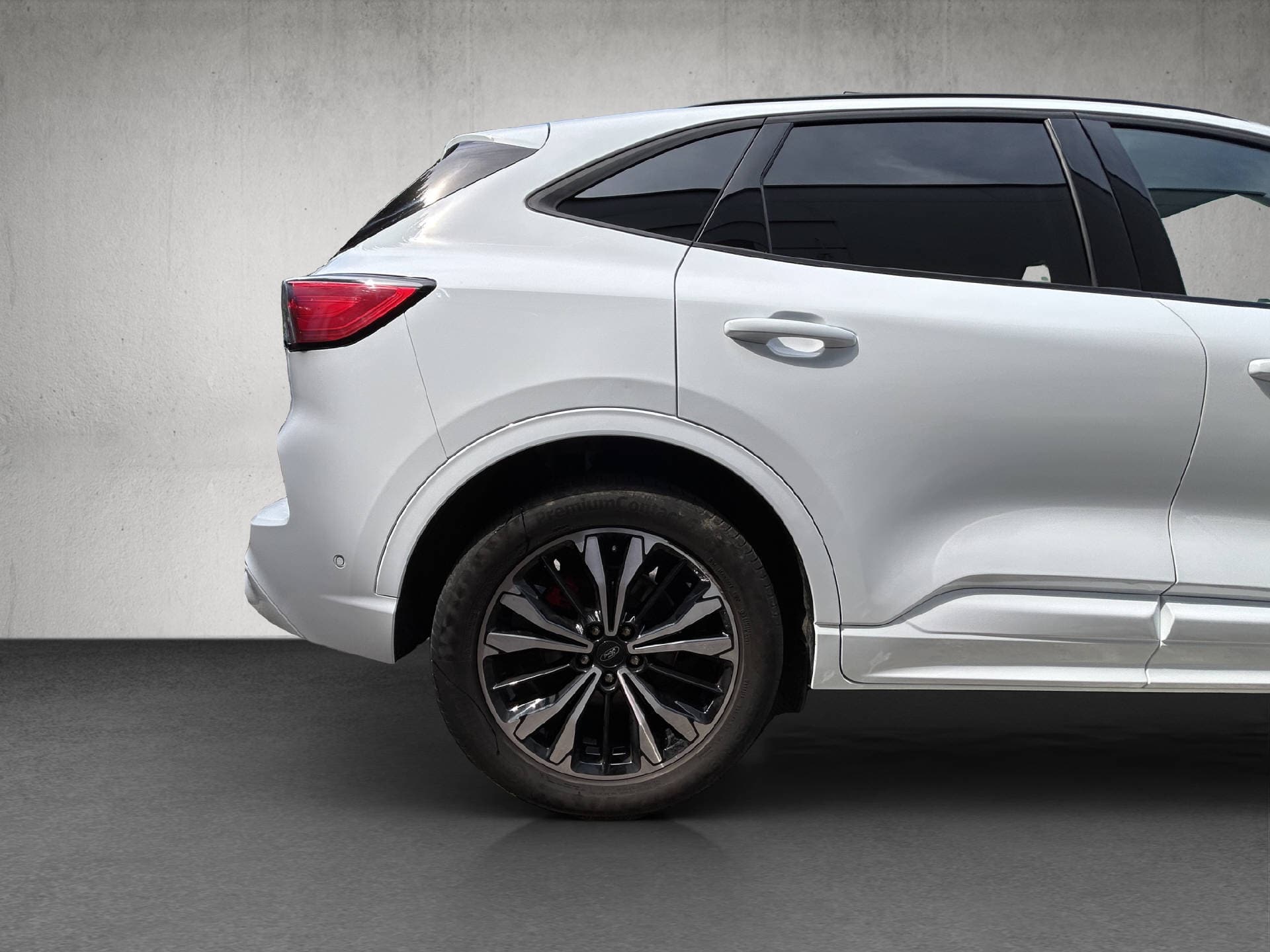 FORD Kuga 2.5 Plug-in Hybrid ST-Line X - Bild 24