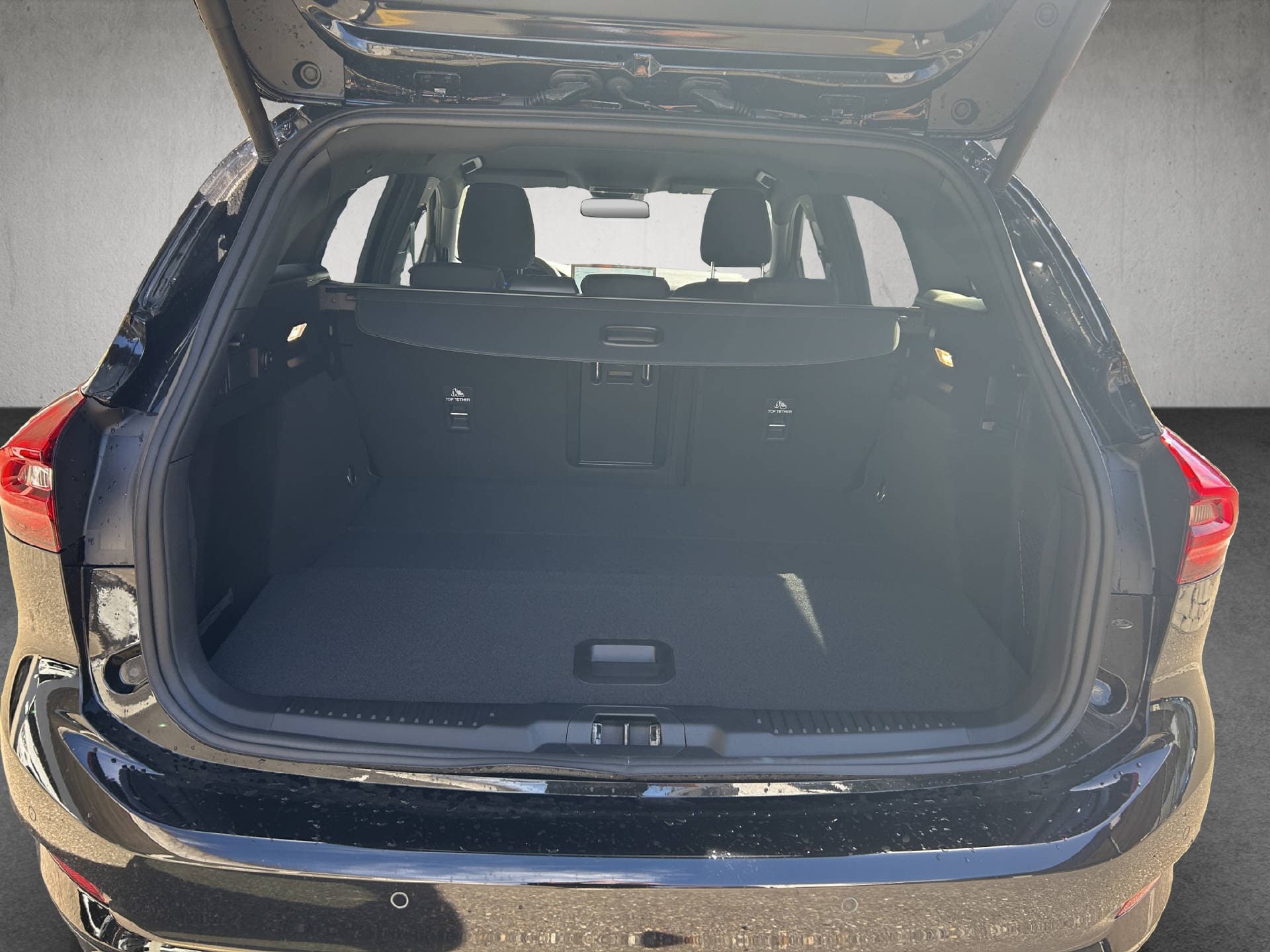 FORD Focus Station Wagon 1.0i EcoB Hybrid 155 ST-Line X - Bild 21