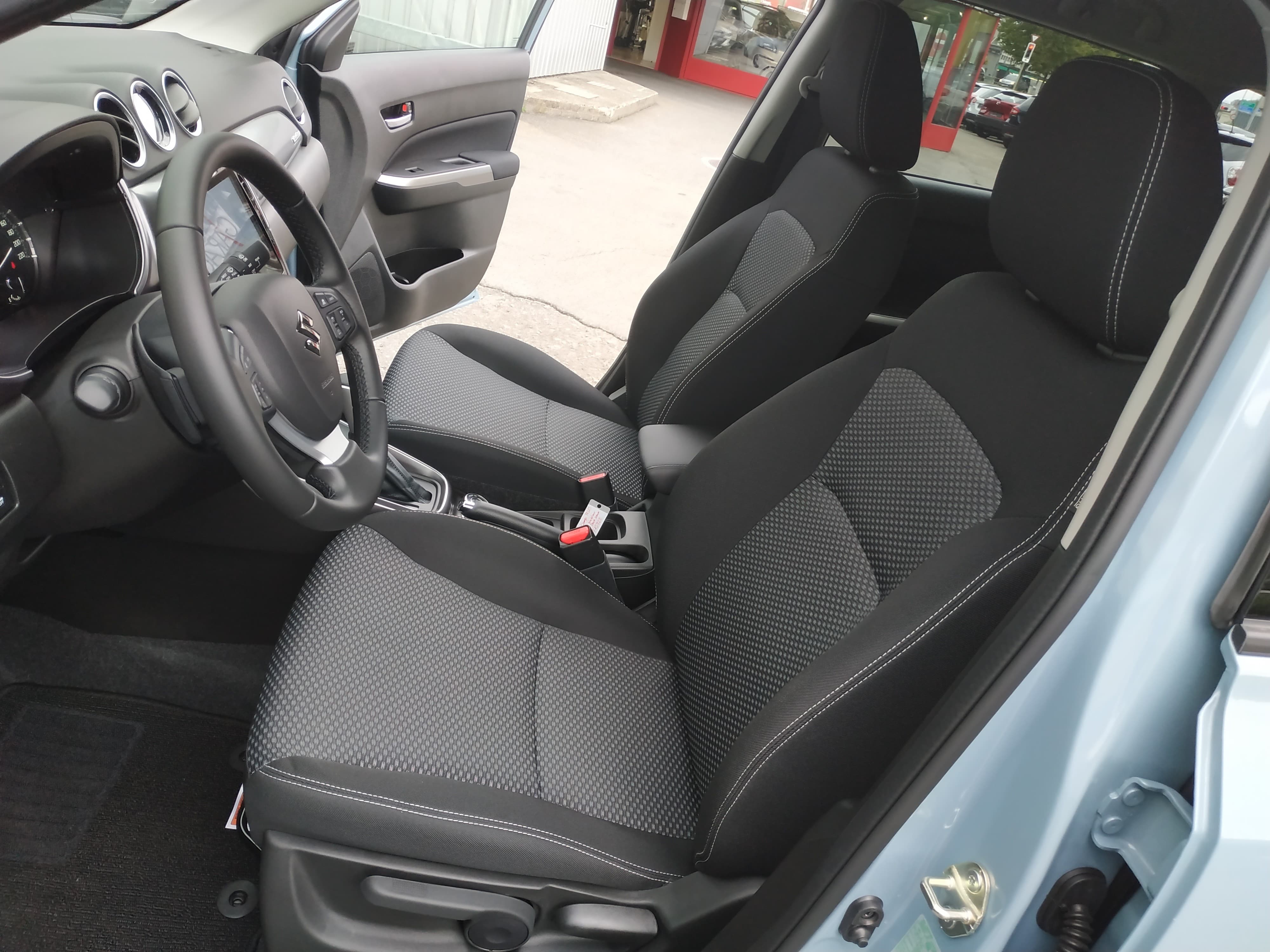 SUZUKI Vitara 1.4 Boosterjet Compact + 4x4 Hybrid Automatic - Bild 12