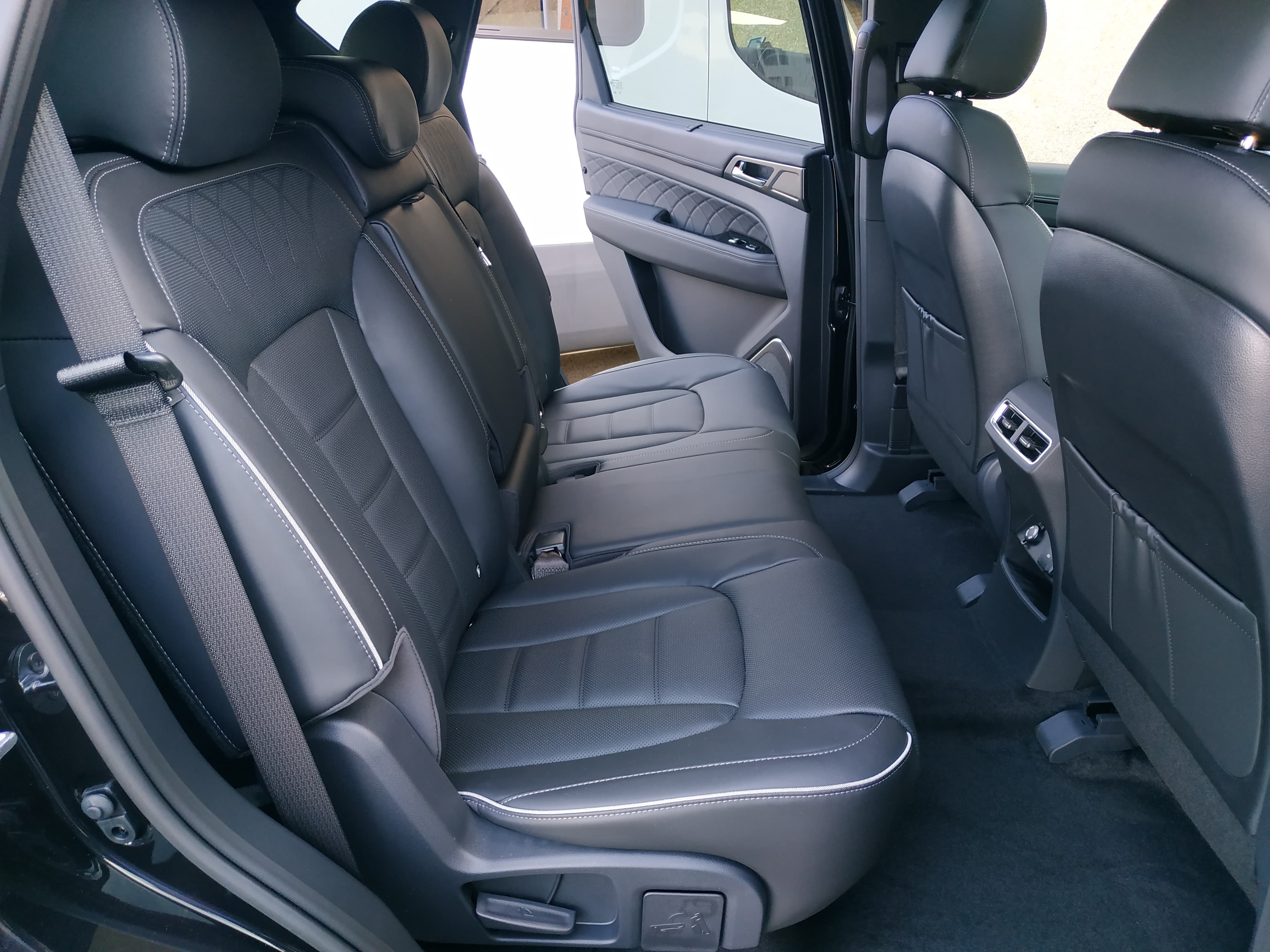 KGM-SsangYong Rexton 2.2 CRDi Blackline 4WD AT - Bild 19
