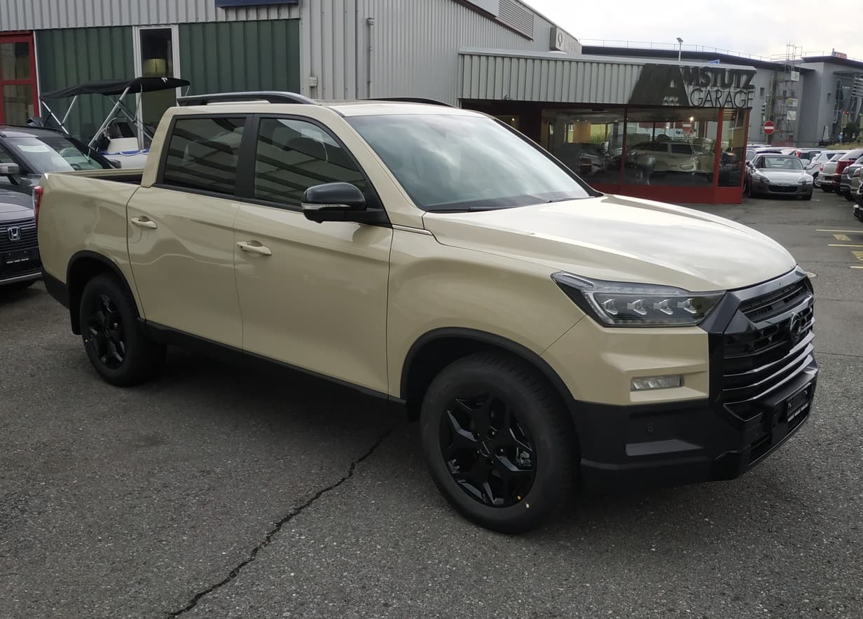 KGM-SsangYong Musso 2.2 Blackline 4WD Automat - Bild 2