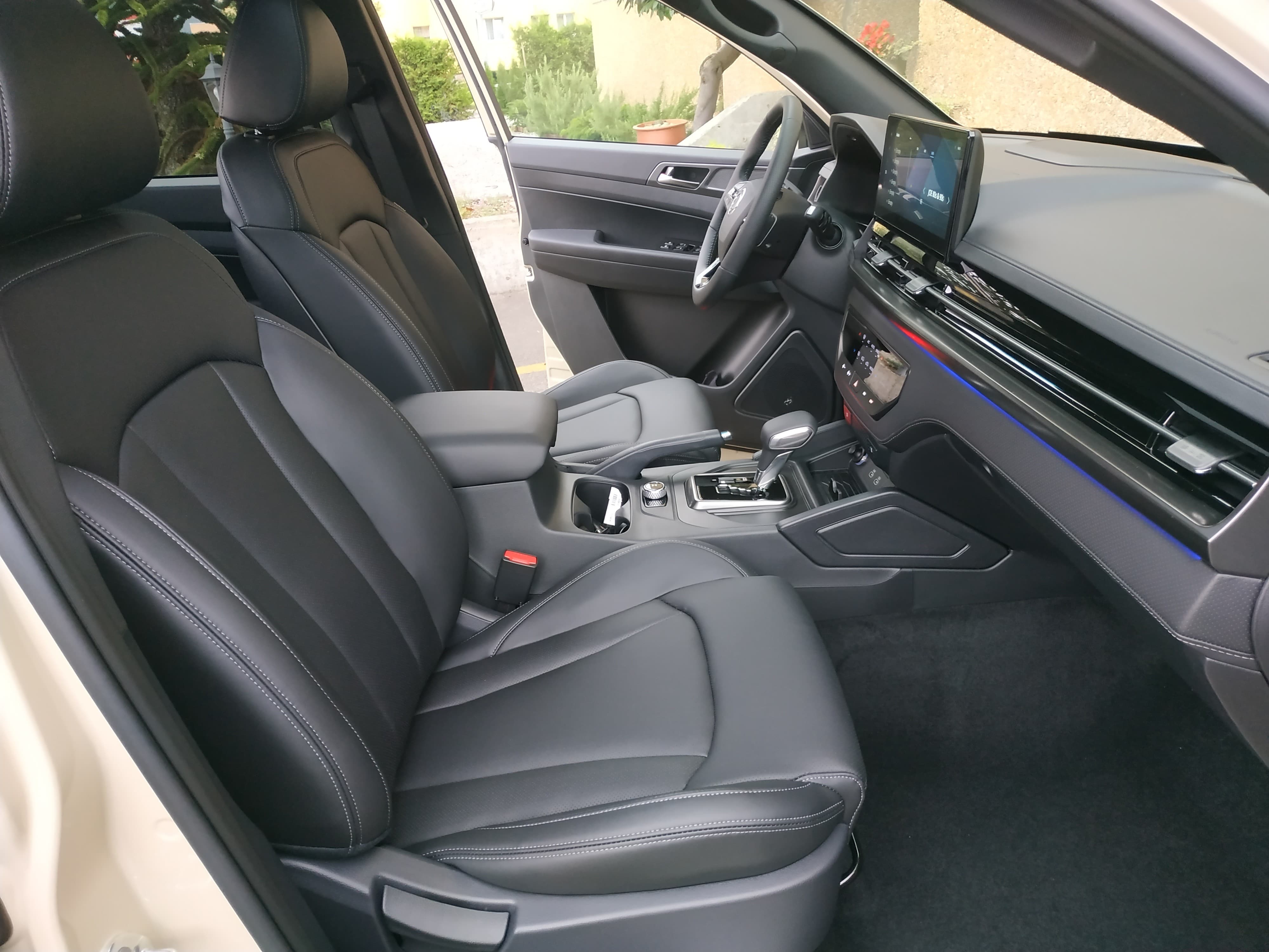 KGM-SsangYong Musso 2.2 Blackline 4WD Automat - Bild 14