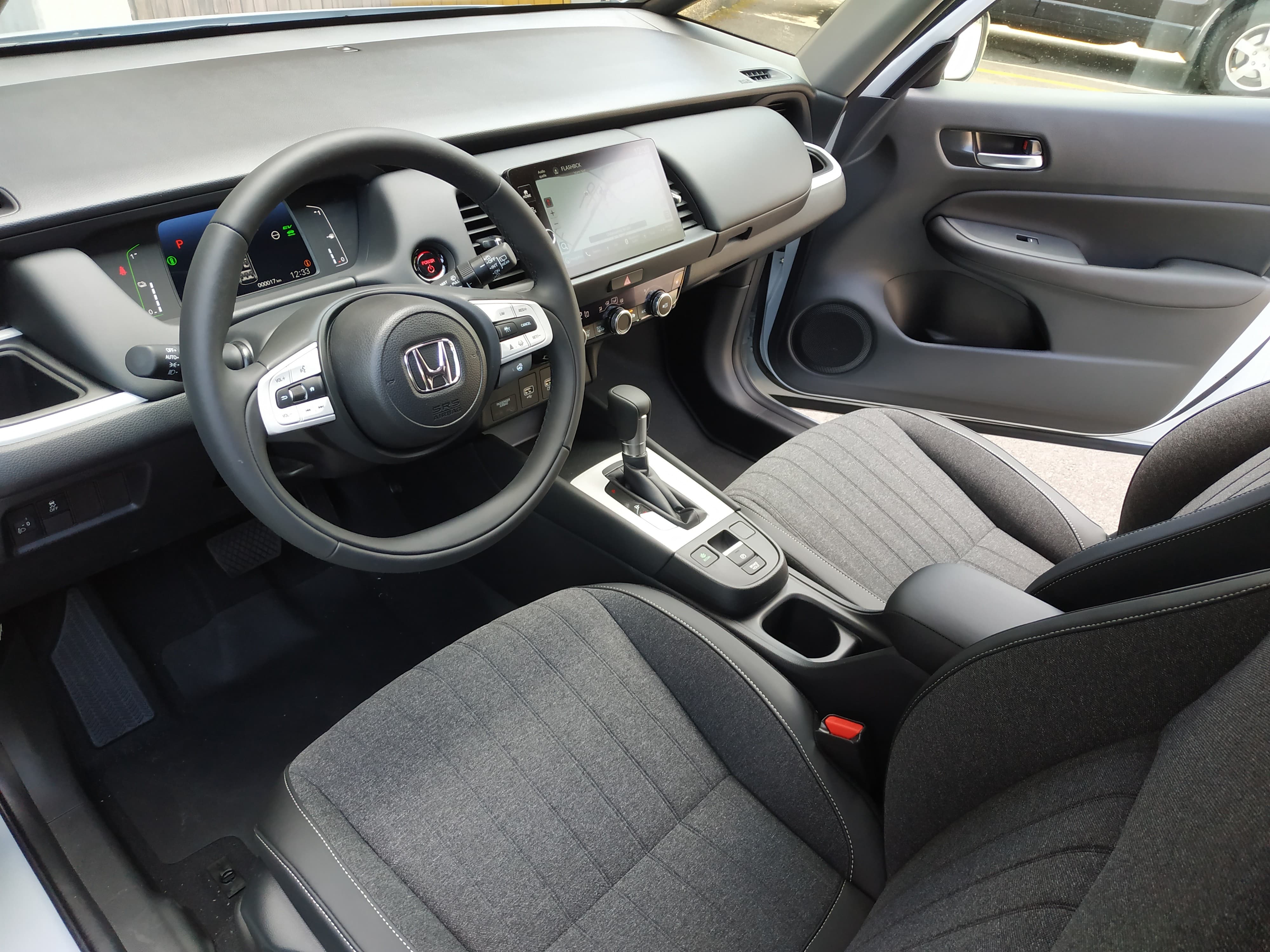 HONDA Jazz 1.5i-MMD Advance E-CVT - Bild 9