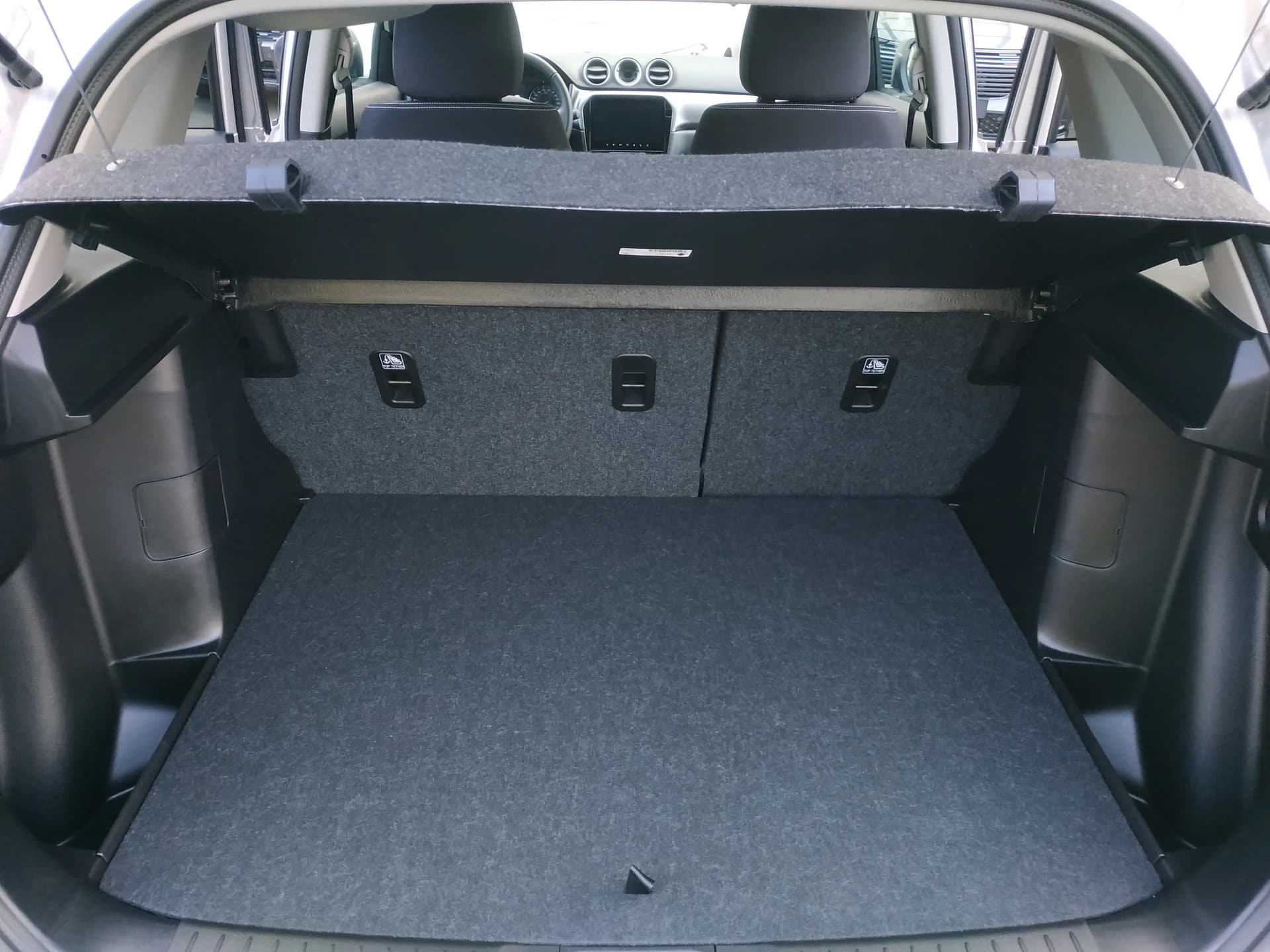 SUZUKI Vitara 1.4 Boosterjet Compact + 4x4 Hybrid Automatic - Bild 21
