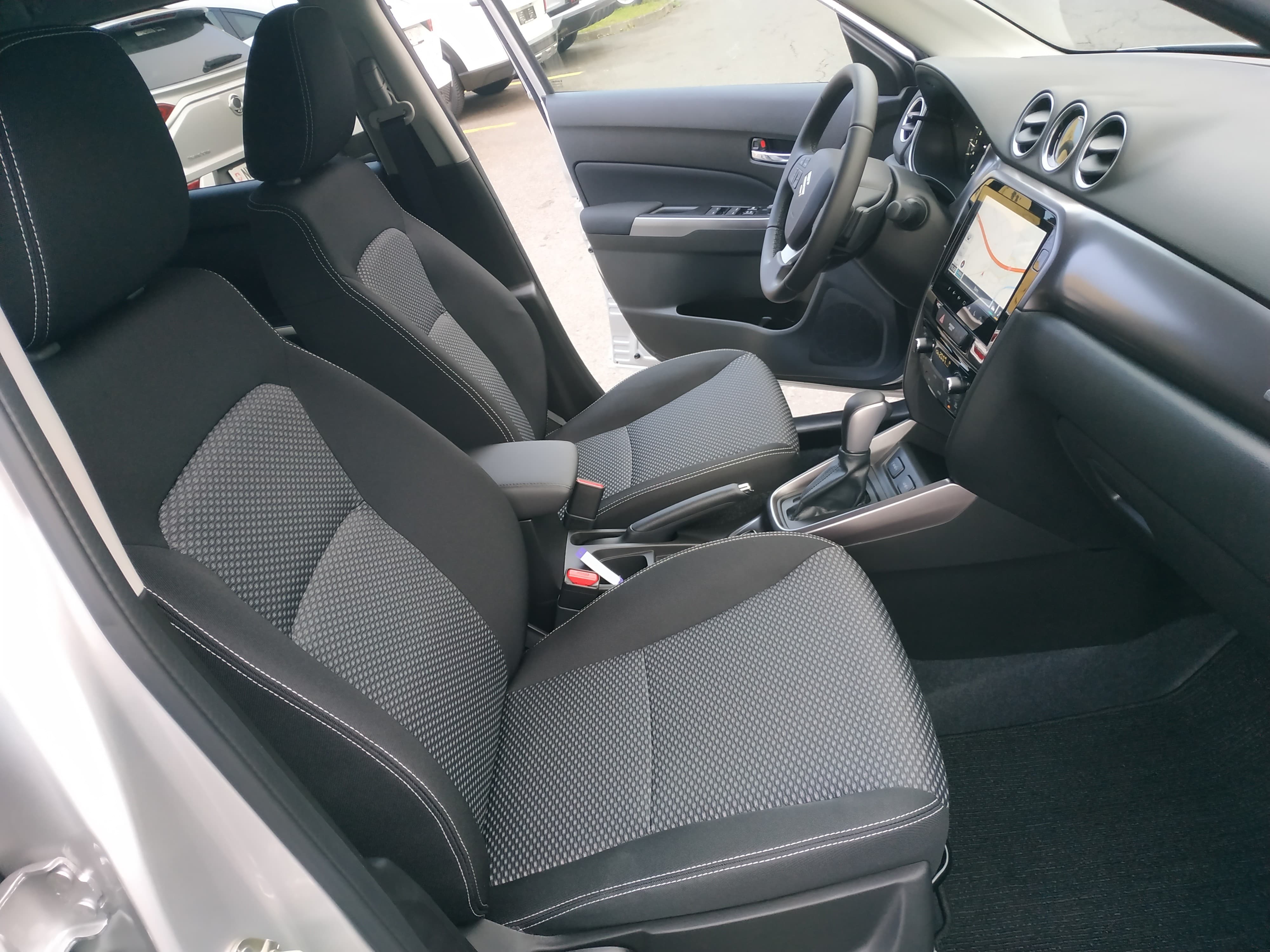 SUZUKI Vitara 1.4 Boosterjet Compact + 4x4 Hybrid Automatic - Bild 14