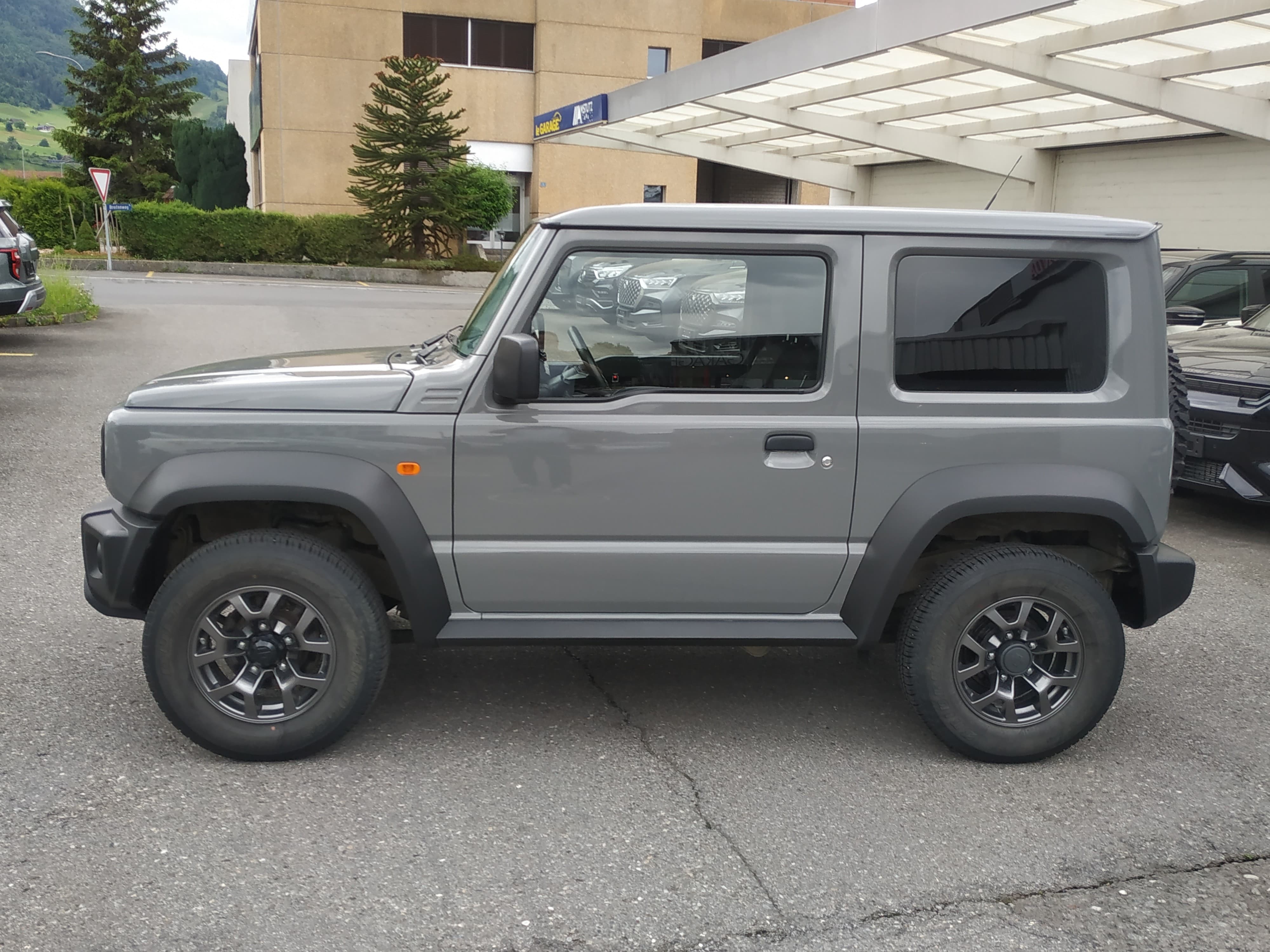 SUZUKI Jimny 1.5 Compact+ 4x4 4Plätzer - Bild 7