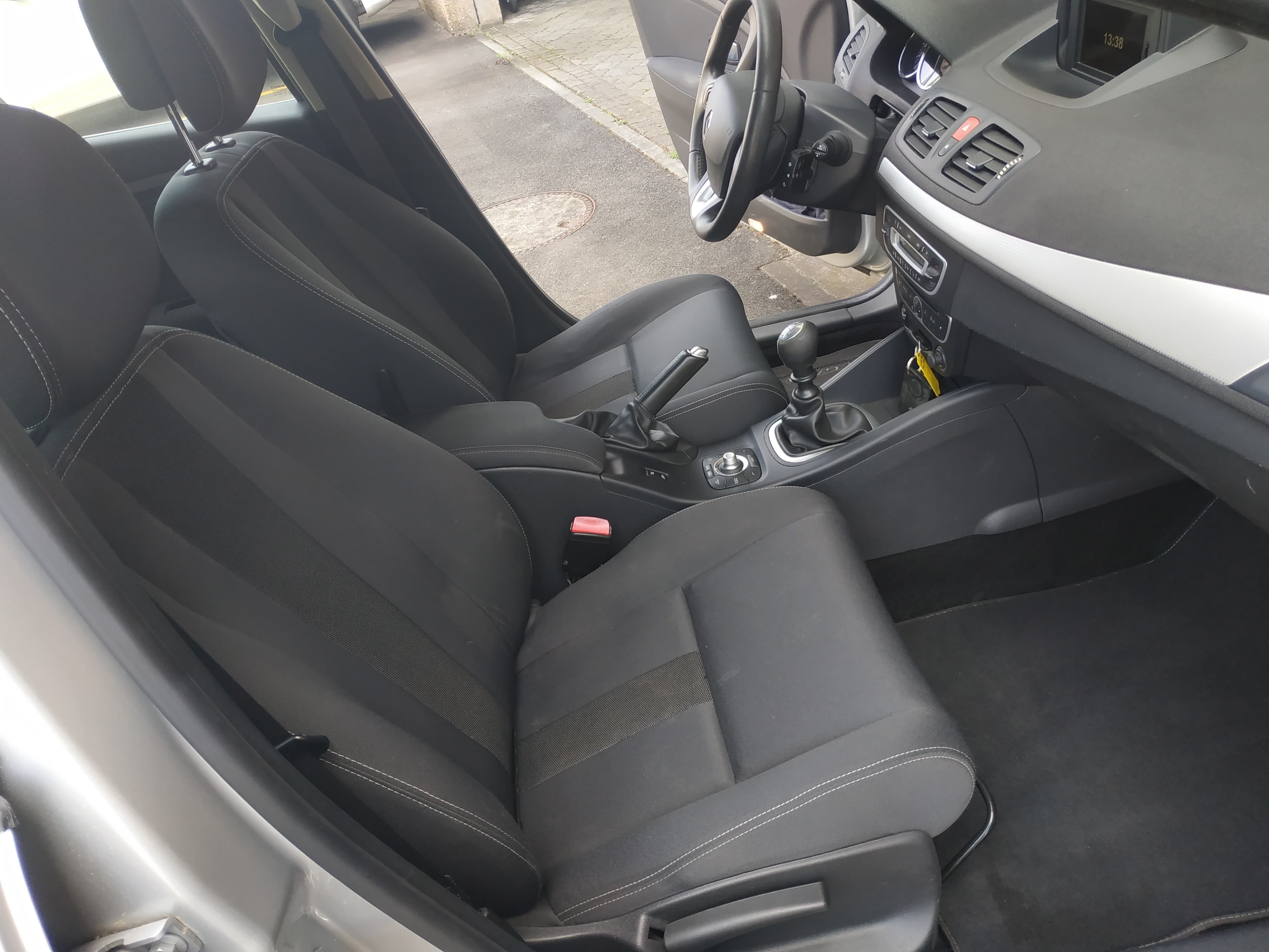 RENAULT Mégane Coupé 1.4 16V Turbo Dynamique - Bild 12