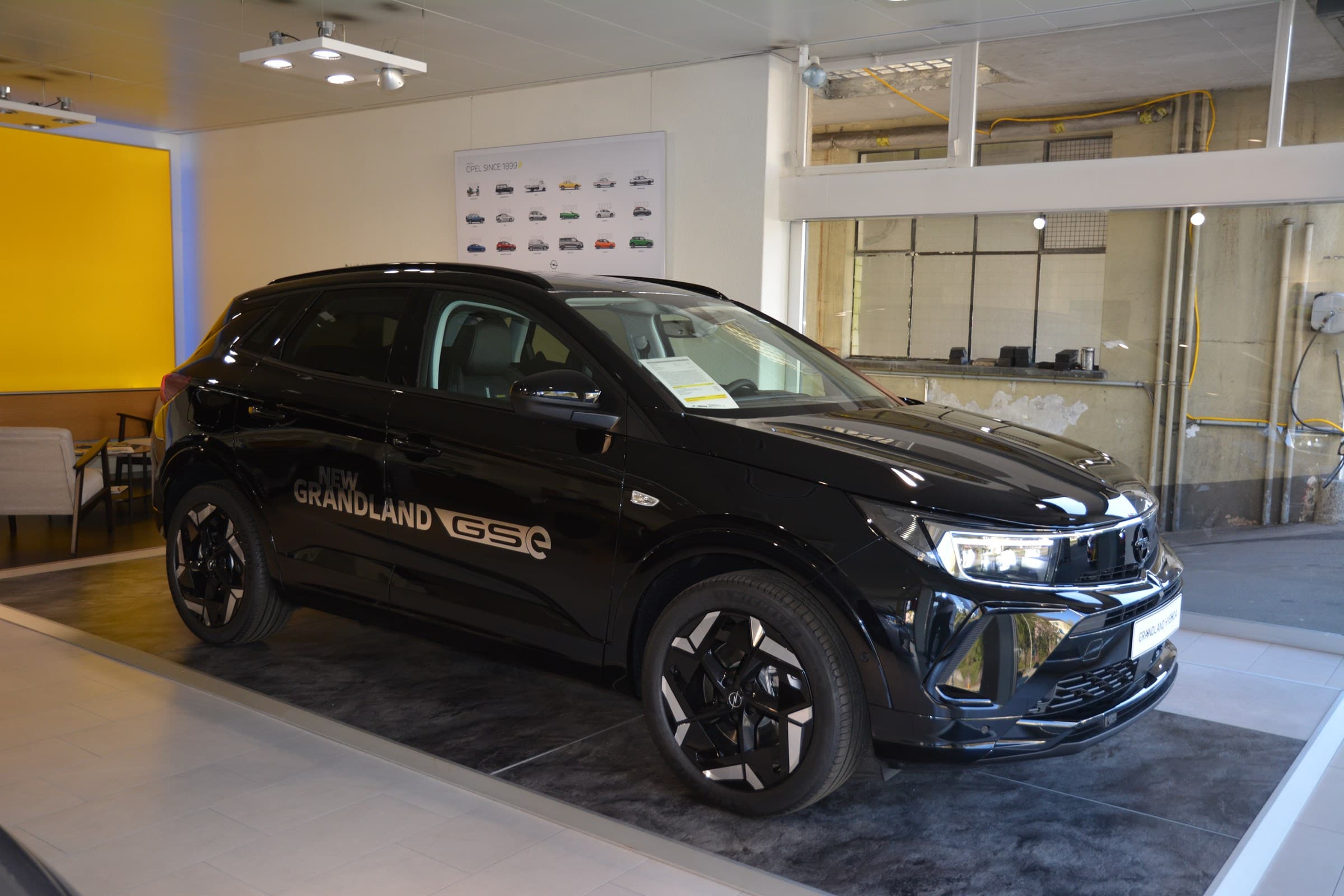 OPEL Grandland Hybrid4 GSe - Bild 24