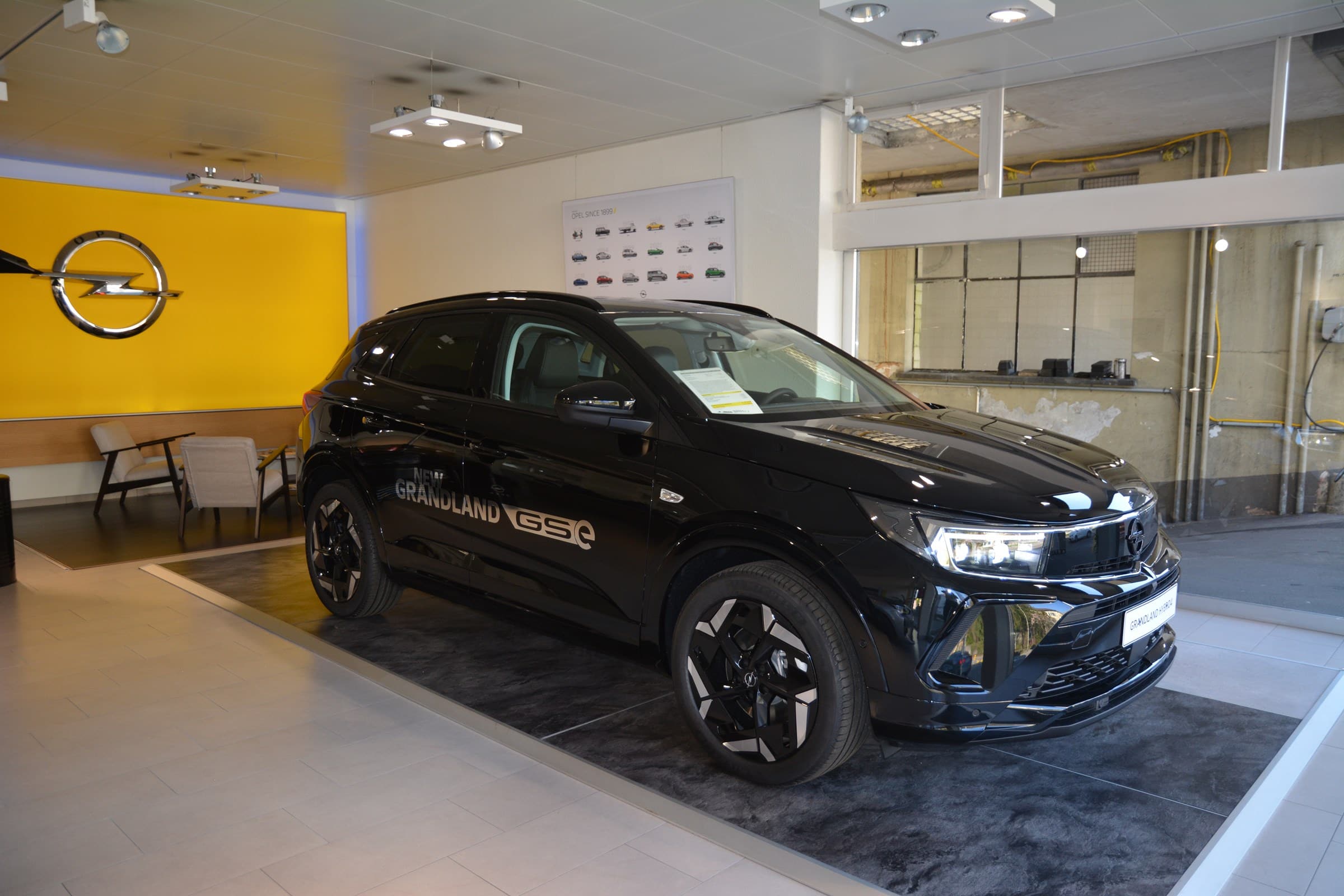 OPEL Grandland Hybrid4 GSe - Bild 14