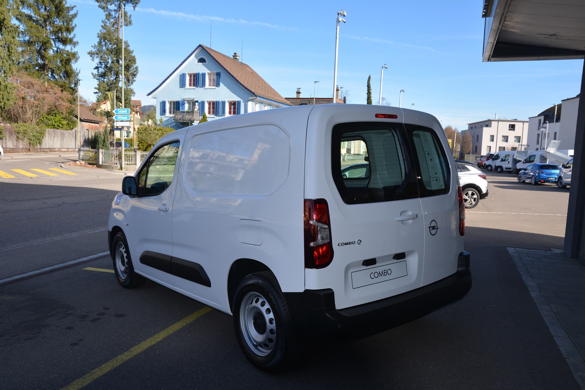 OPEL Combo-e Cargo - Bild 16