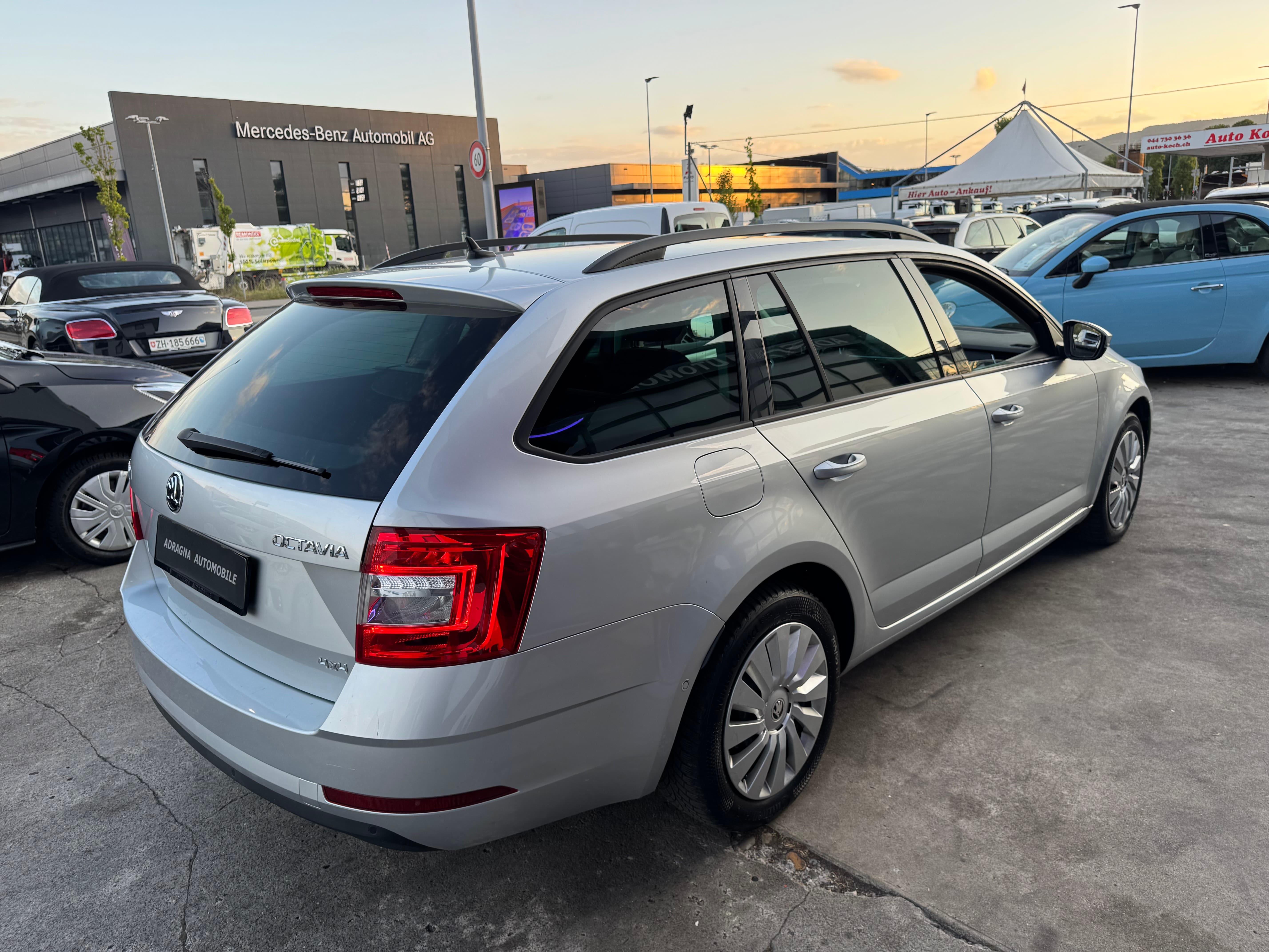 SKODA Octavia Combi 2.0 TDI Ambition 4x4 - Bild 8