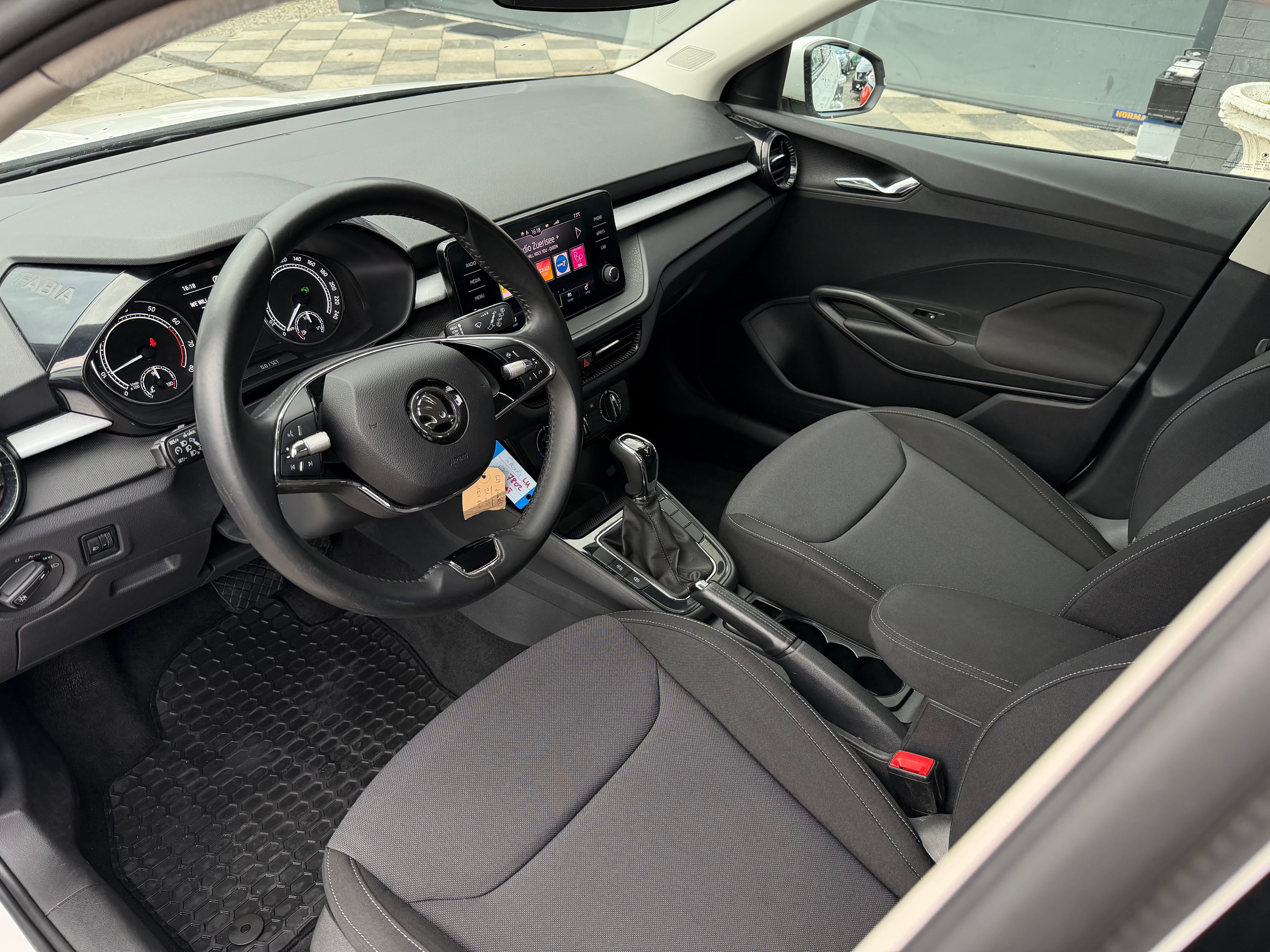 SKODA Fabia 1.0 TSI Style DSG - Bild 13