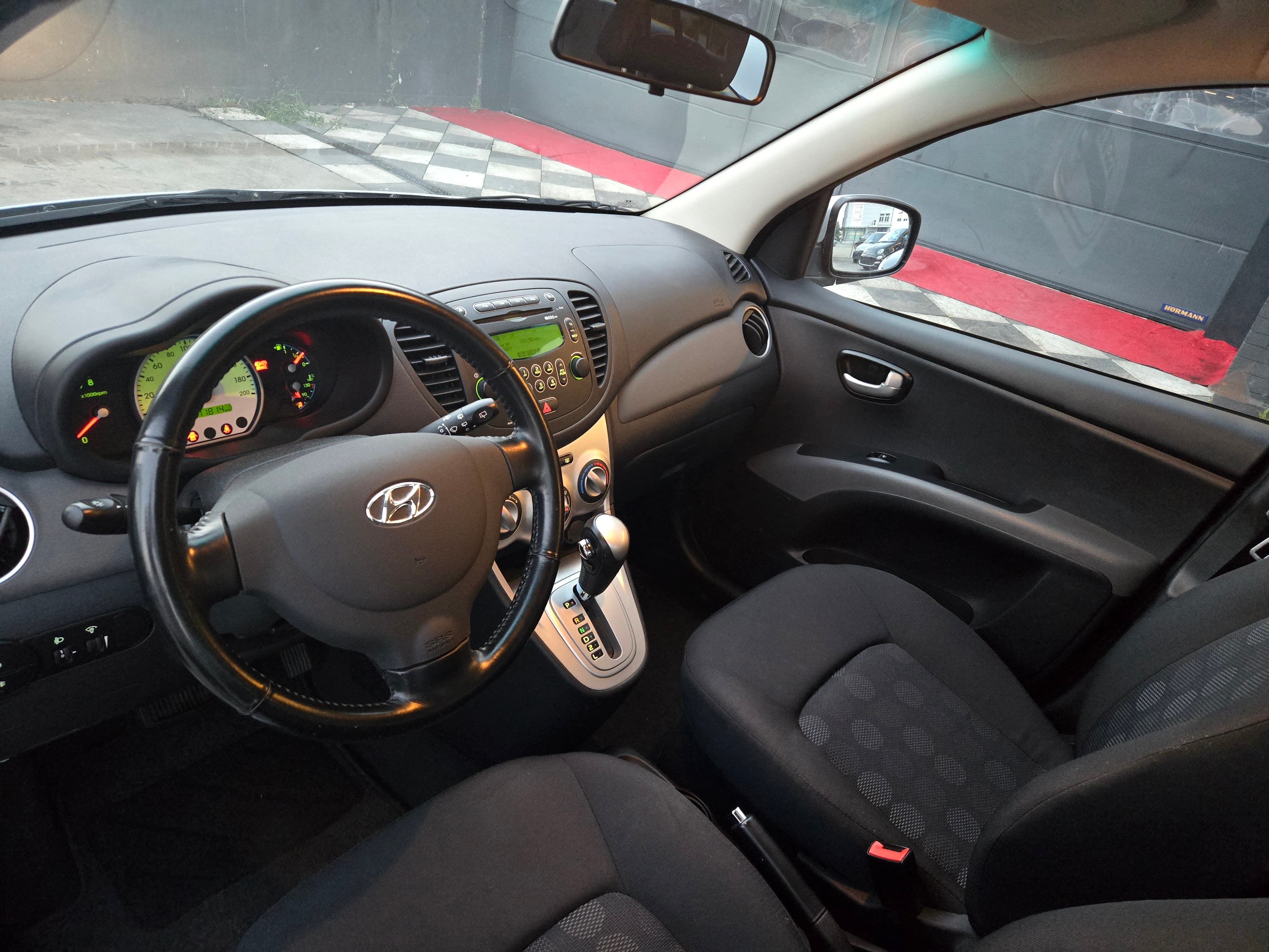 HYUNDAI i10 1.1 Style Automatic - Bild 11