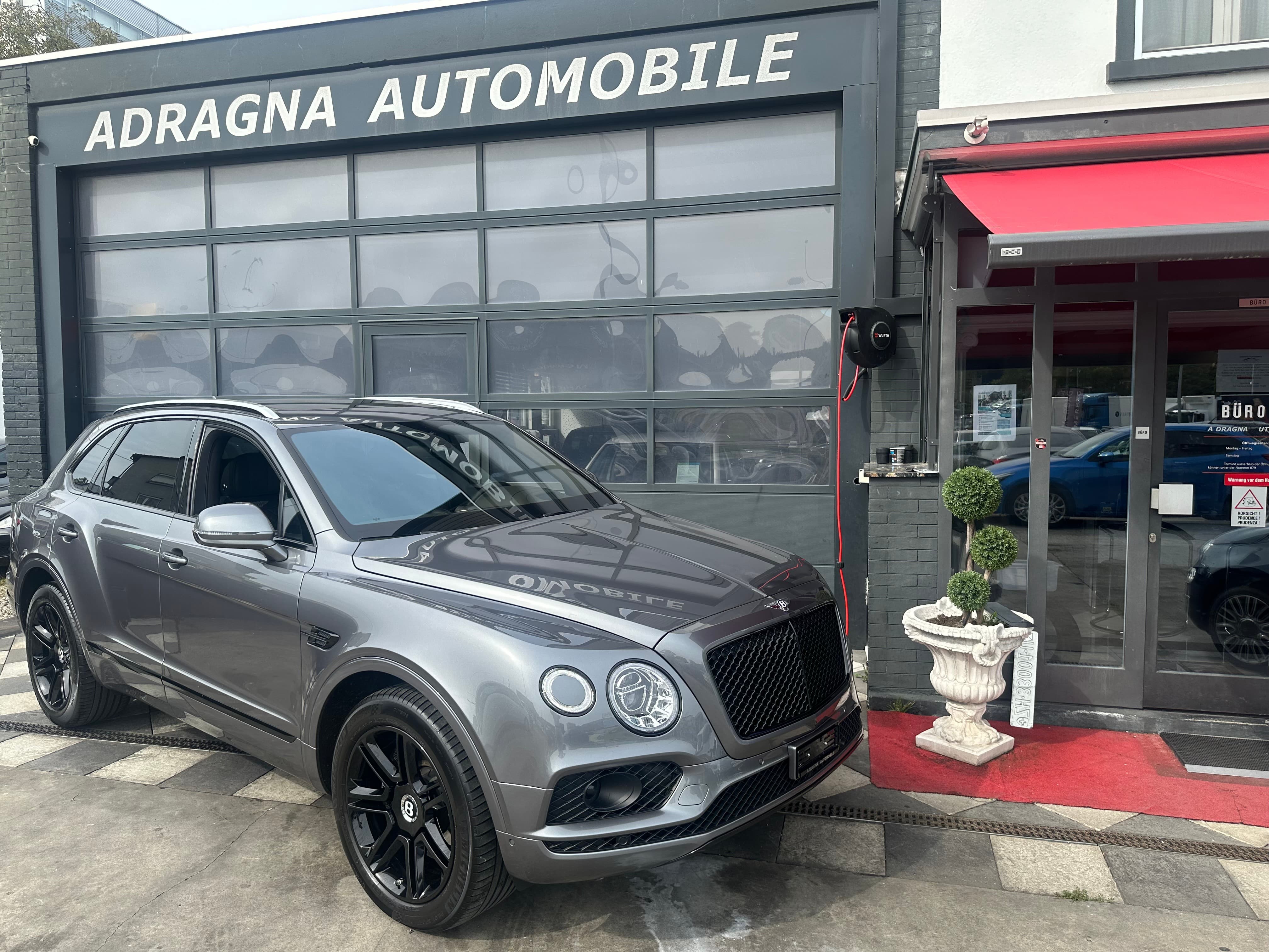 BENTLEY Bentayga V8 - Bild 3