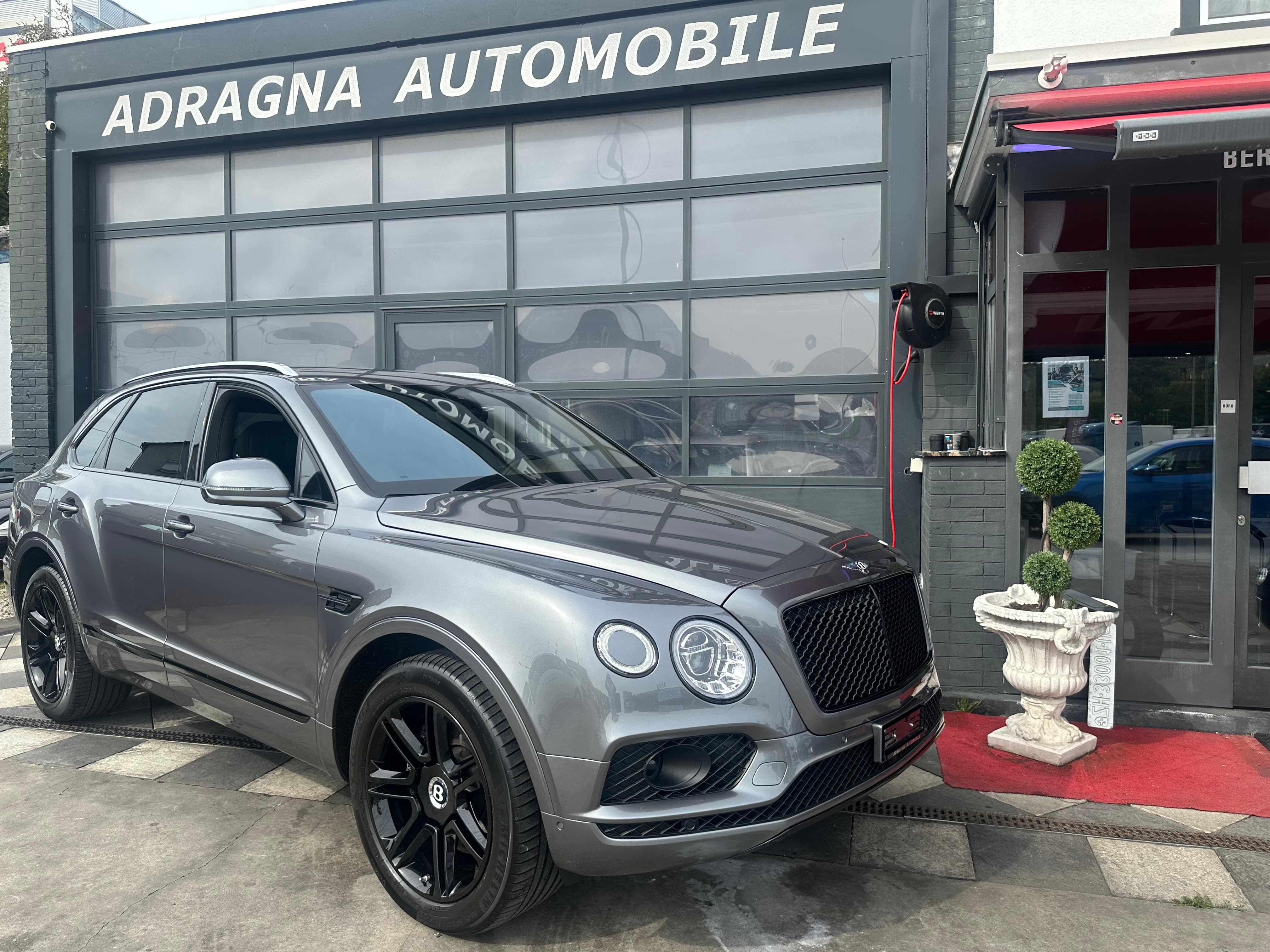BENTLEY Bentayga V8 - Bild 1