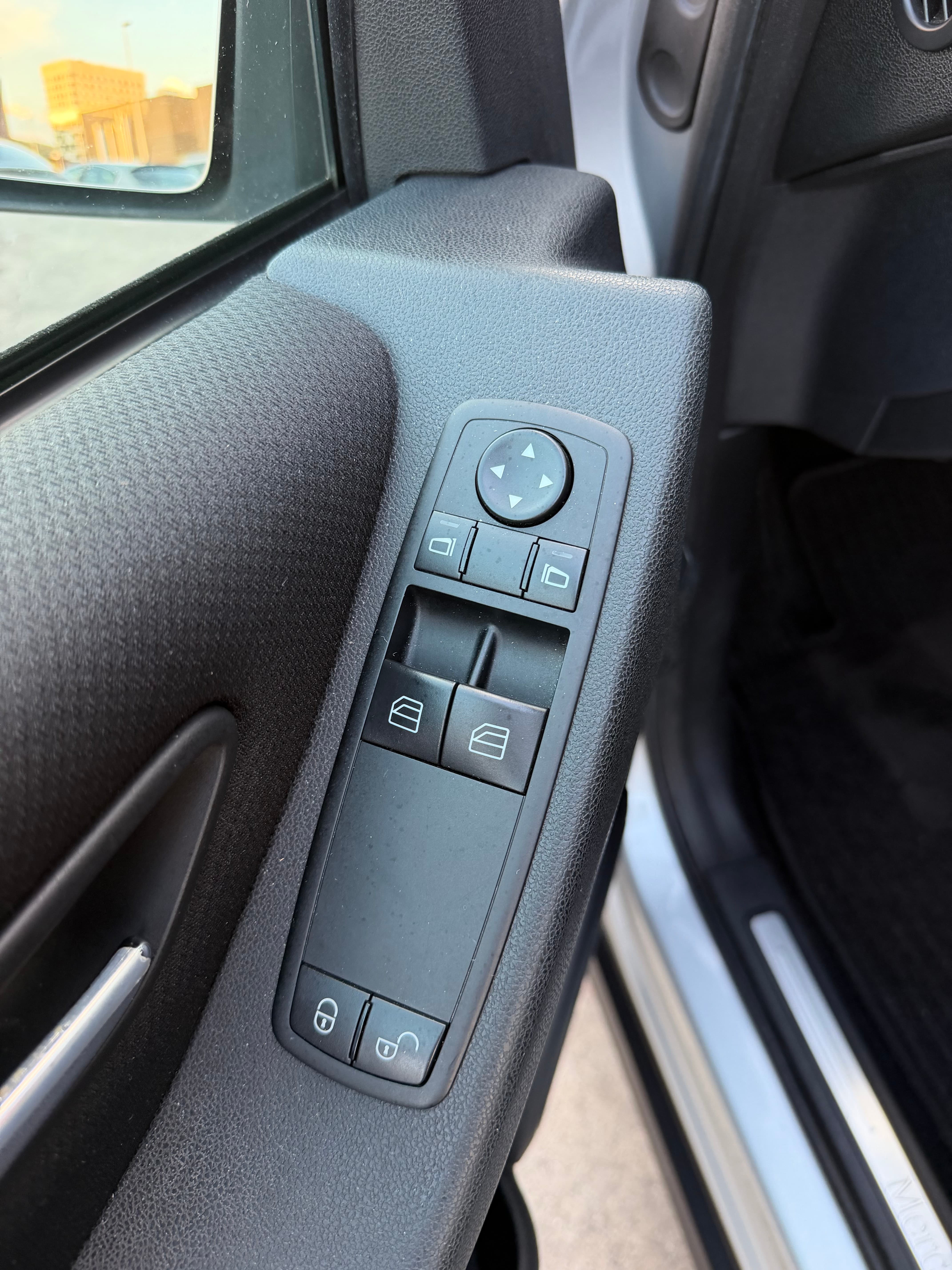 MERCEDES-BENZ A 170 Classic - Bild 12