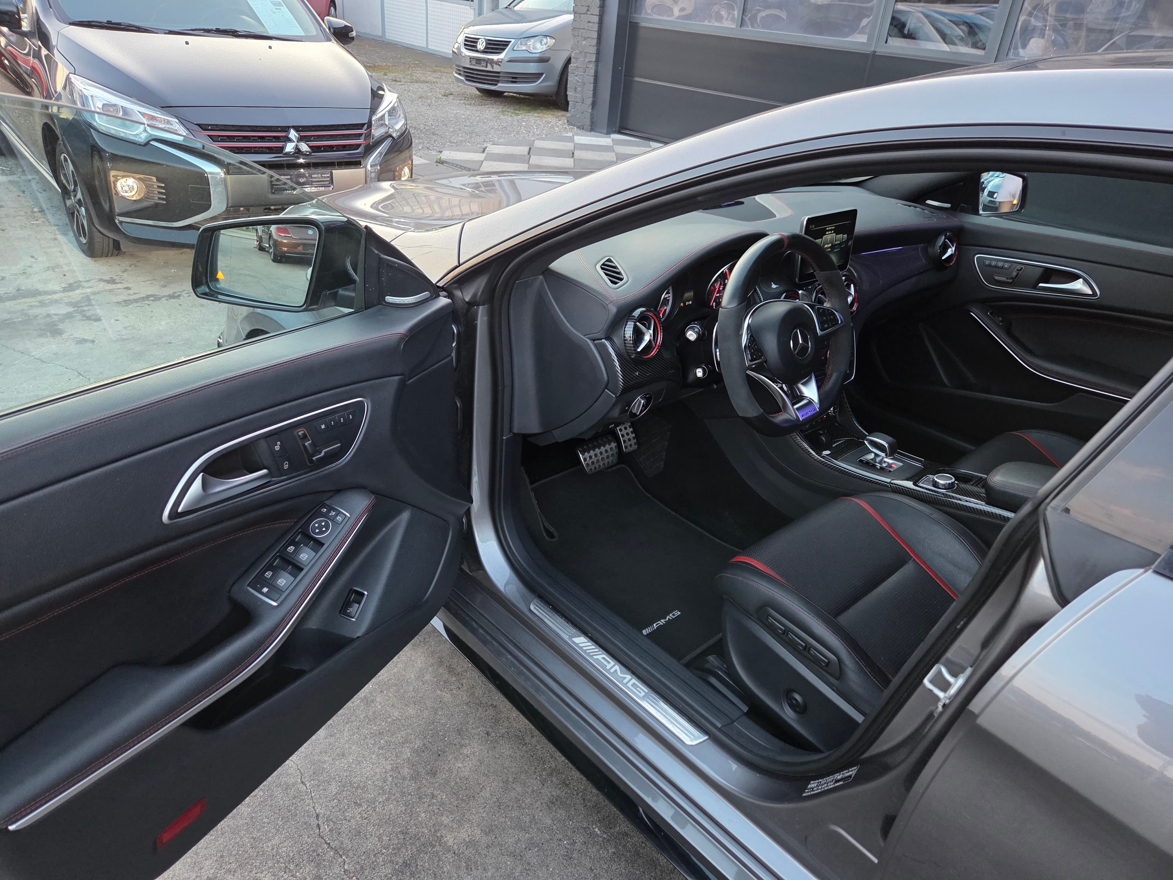 MERCEDES-BENZ CLA Shooting Brake 45 AMG 4Matic Speedshift - Bild 15