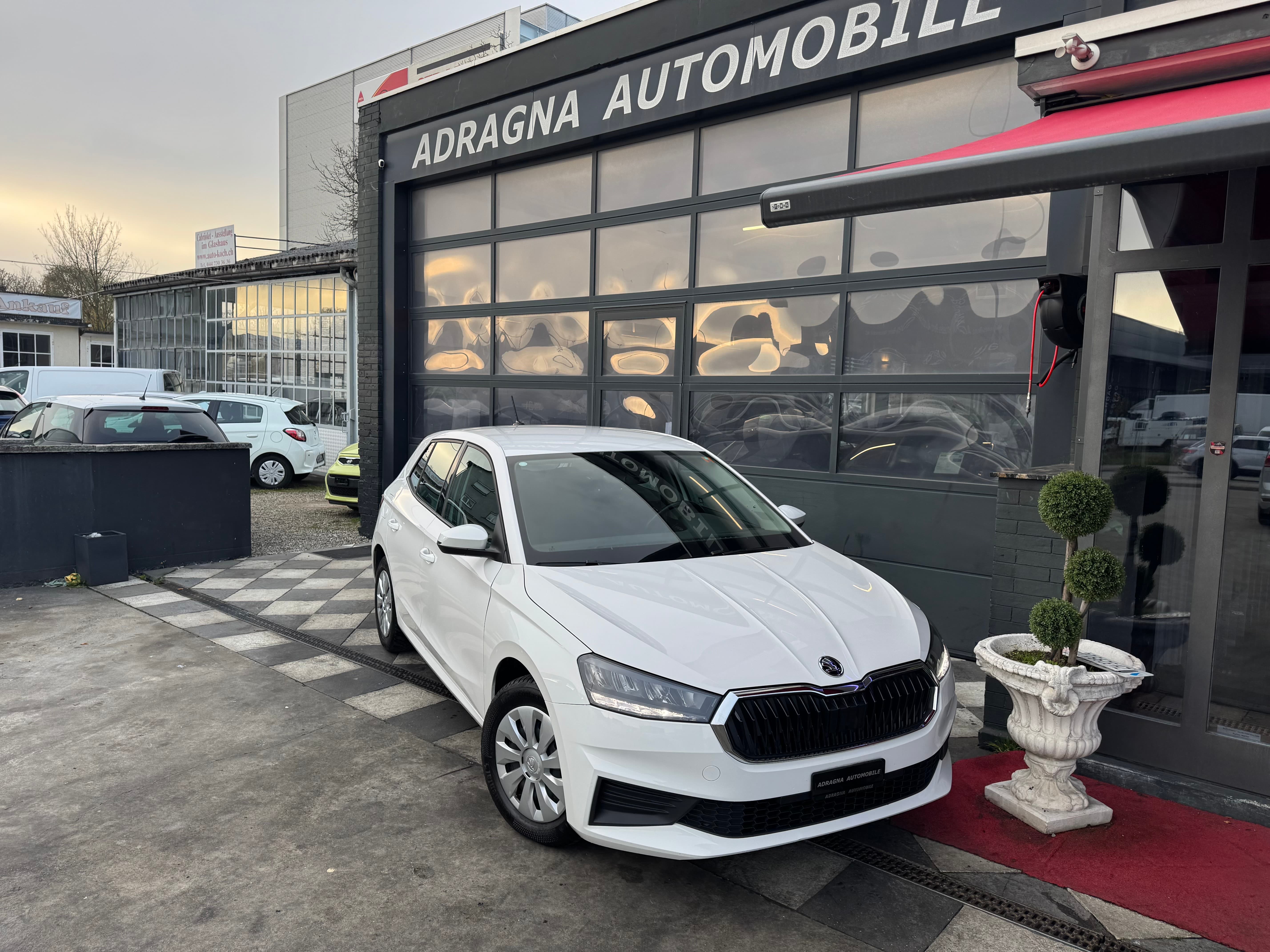 SKODA Fabia 1.0 MPI Ambition - Bild 2