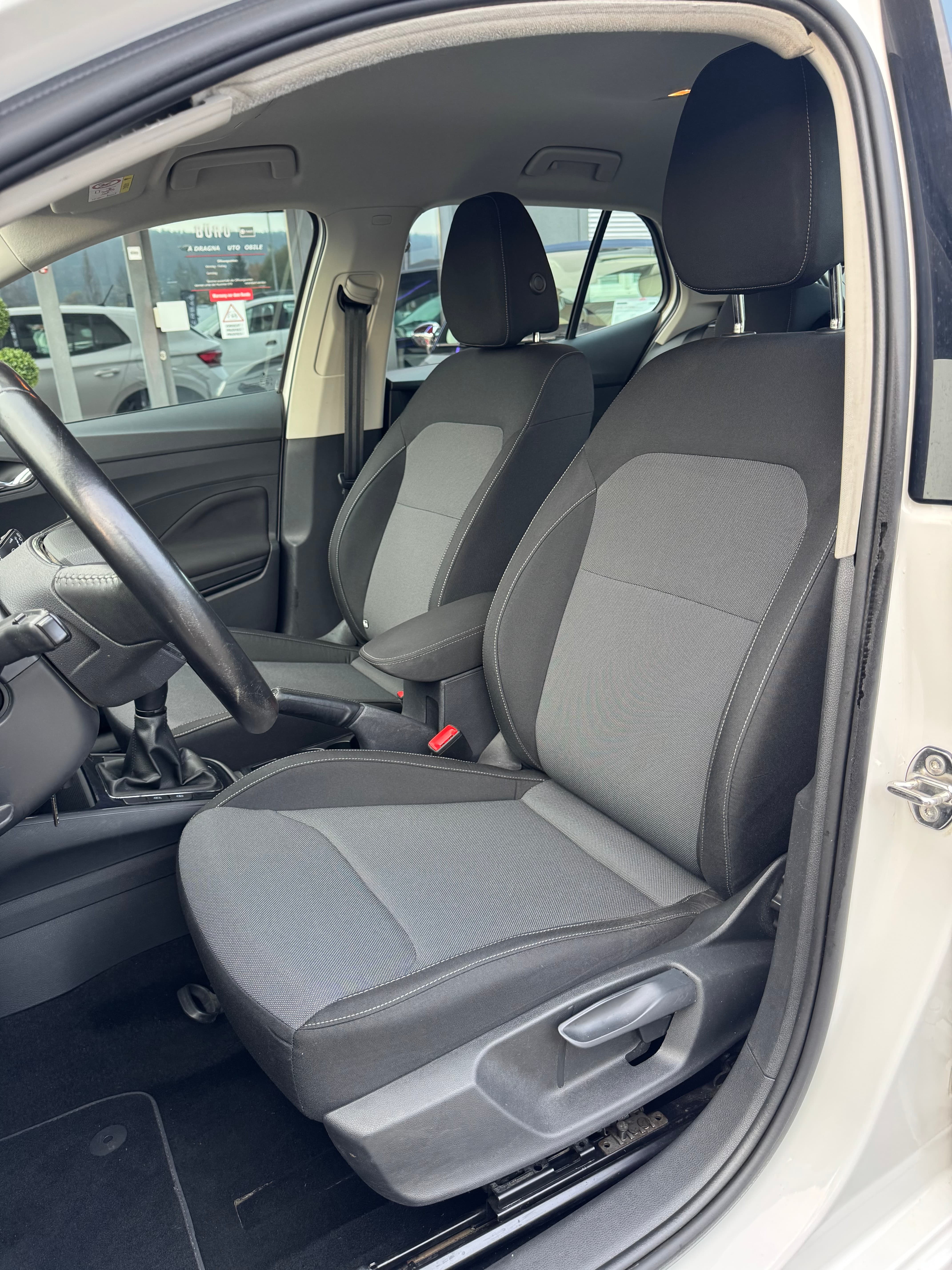 SKODA Fabia 1.0 MPI Ambition - Bild 12