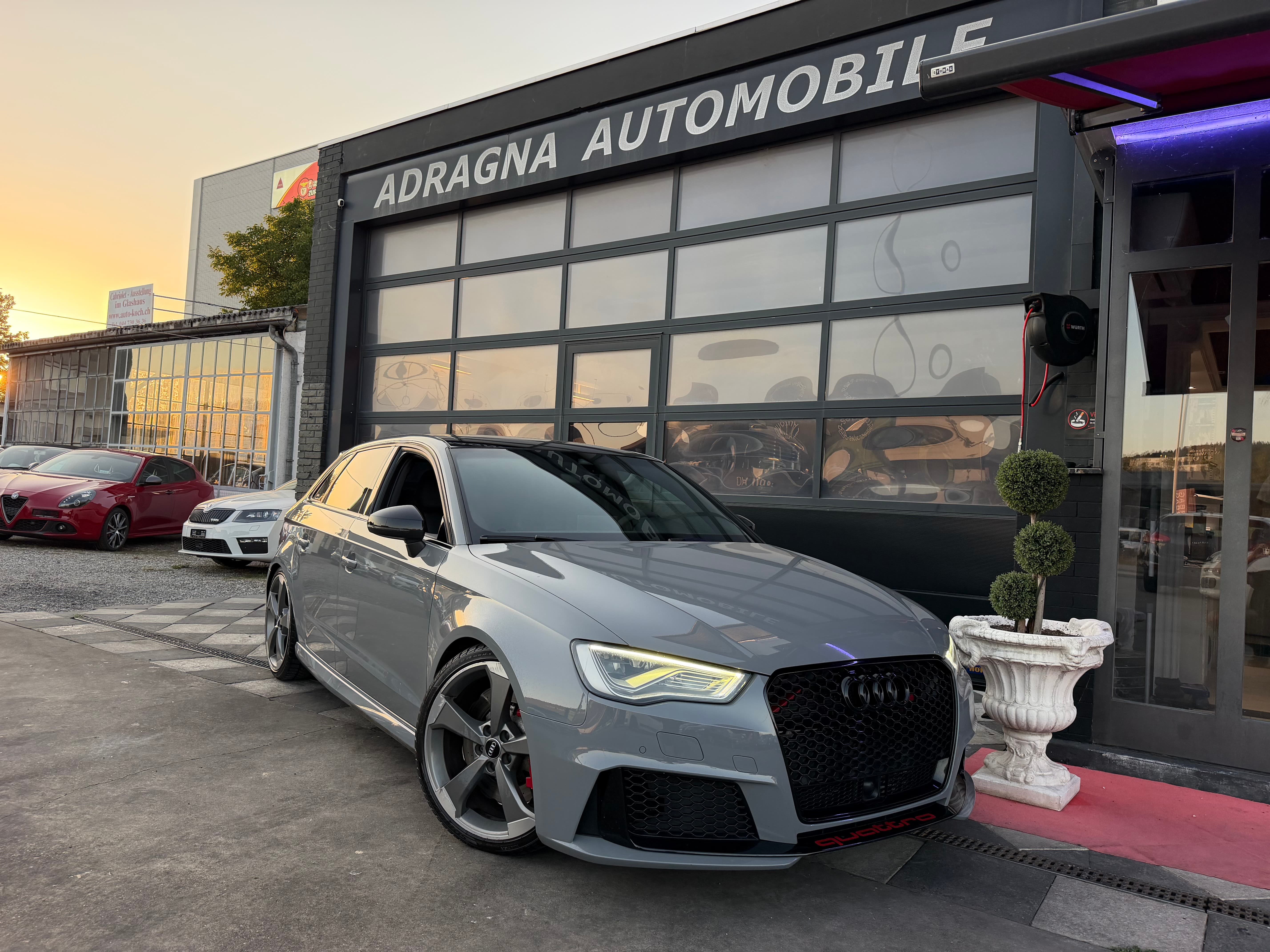 AUDI RS3 2.5 TSI quattro S-tronic - Bild 5