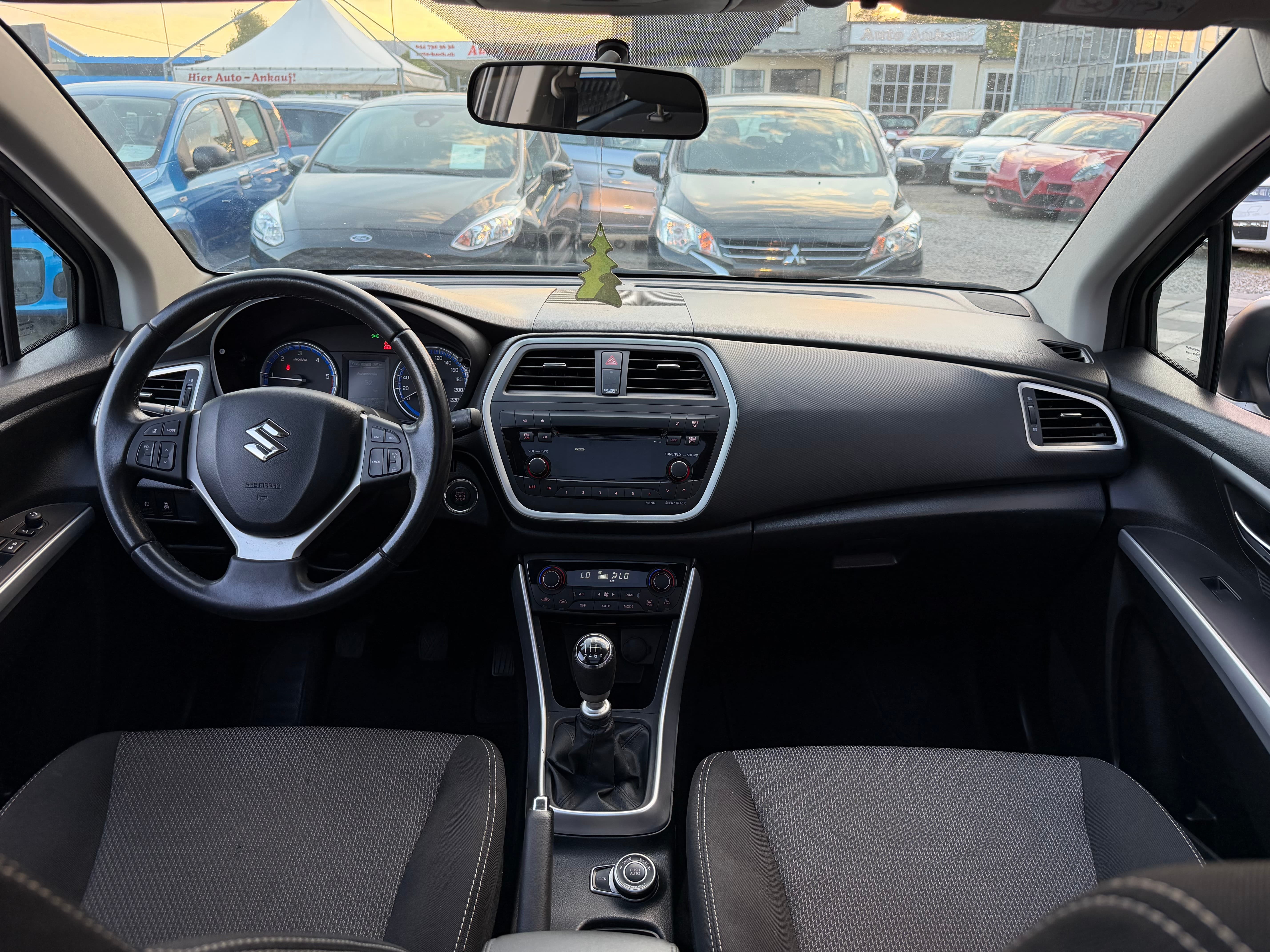 SUZUKI SX4 S-CROSS 4WD - Bild 21