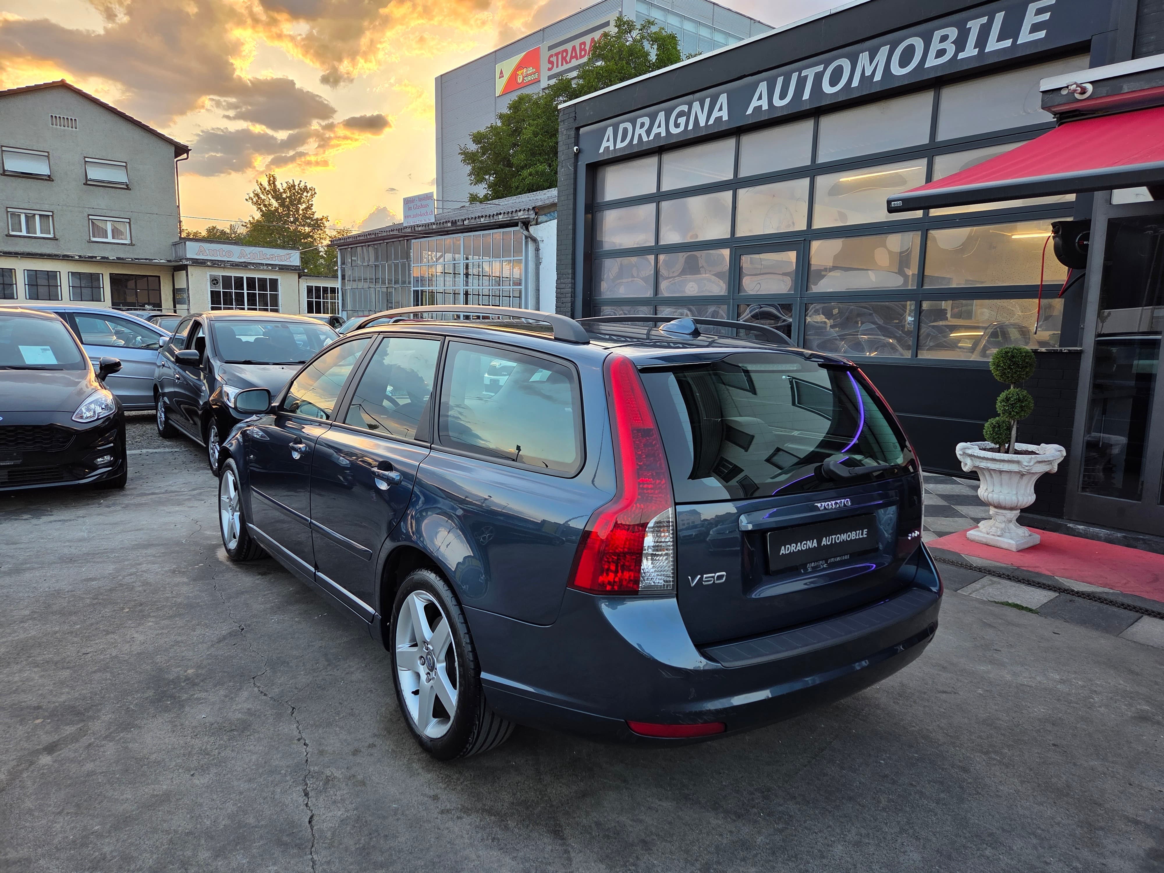 VOLVO V50 2.0D Kinetic Powershift - Bild 5