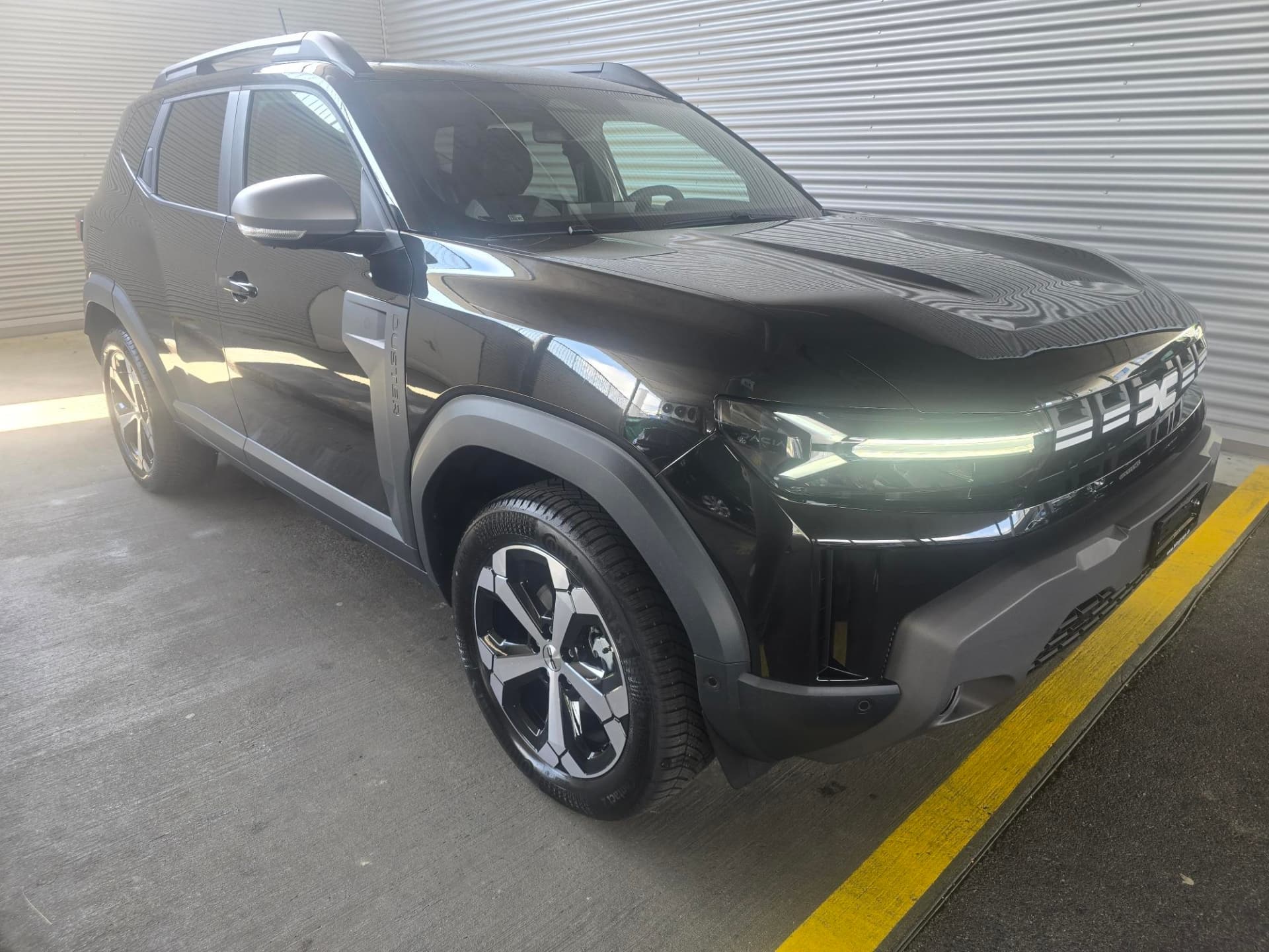 DACIA Duster 1.2 Hybrid Journey 4WD - Bild 1