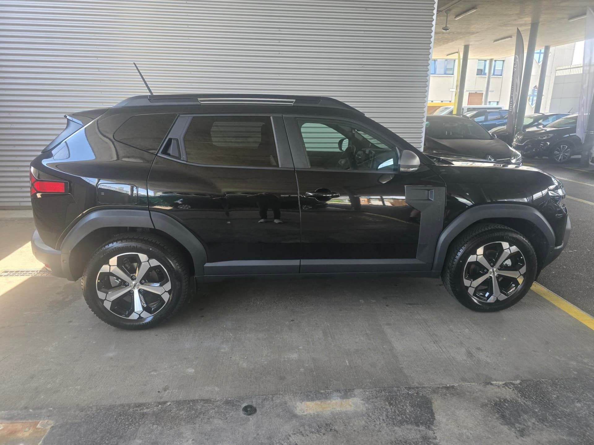 DACIA Duster 1.2 Hybrid Journey 4WD - Bild 2