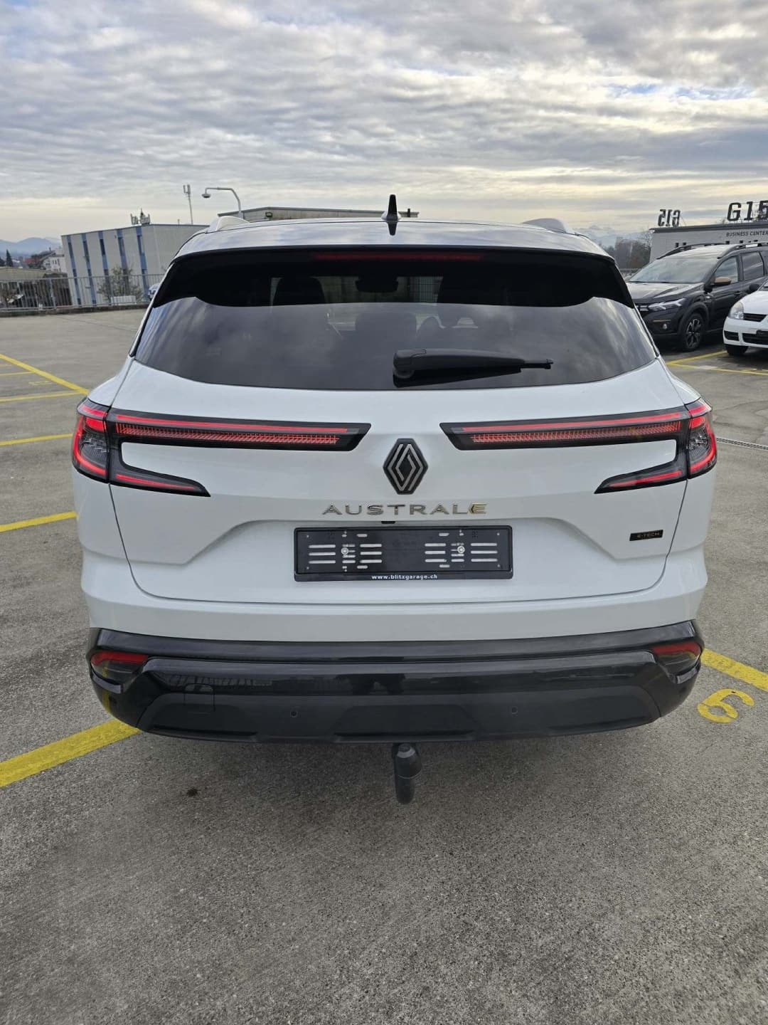 RENAULT Austral 1.2 E-Tech iconic - Bild 4