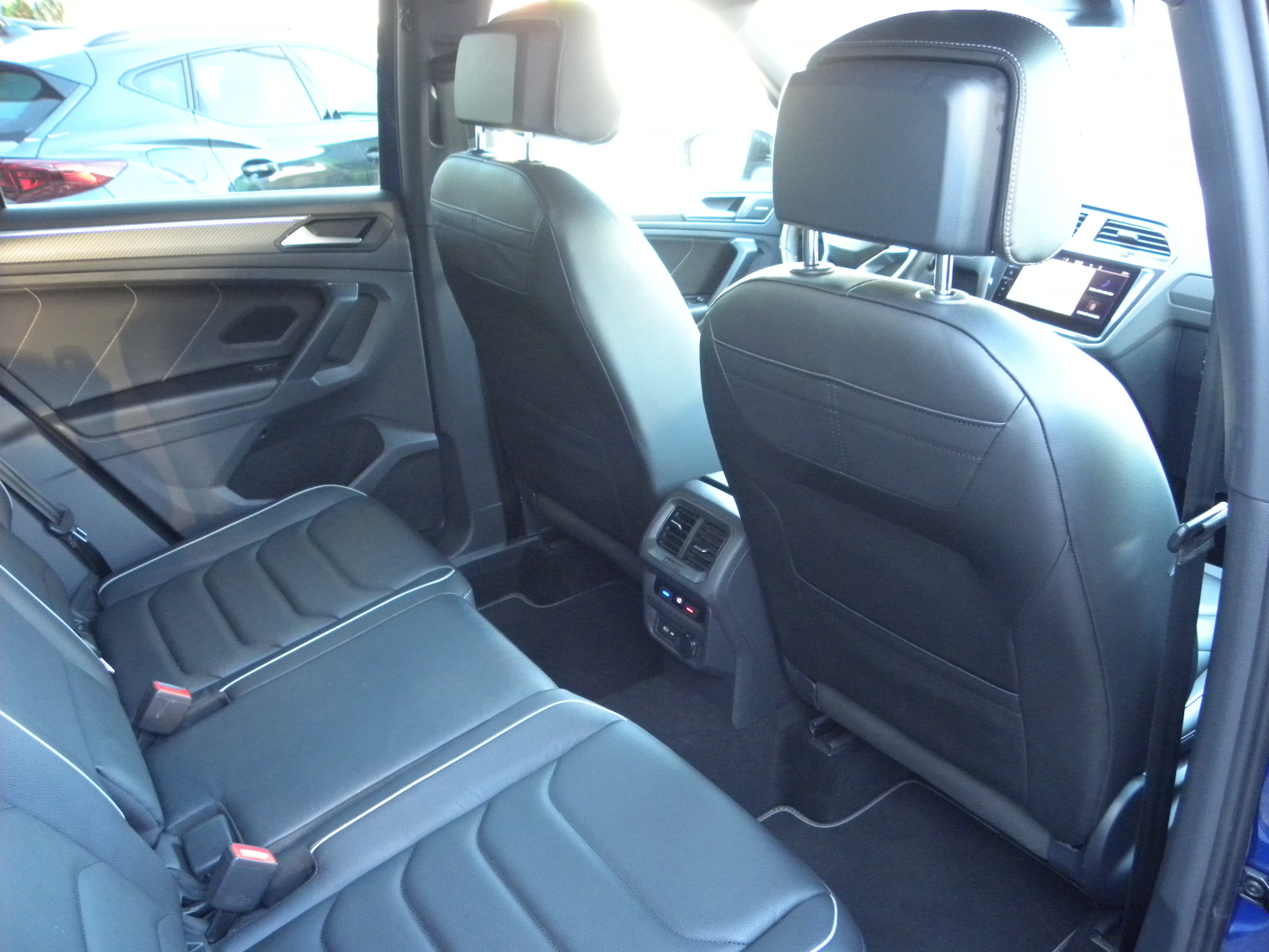 VW Tiguan 2.0 TDI SCR R-Line 4Motion DSG - Bild 11